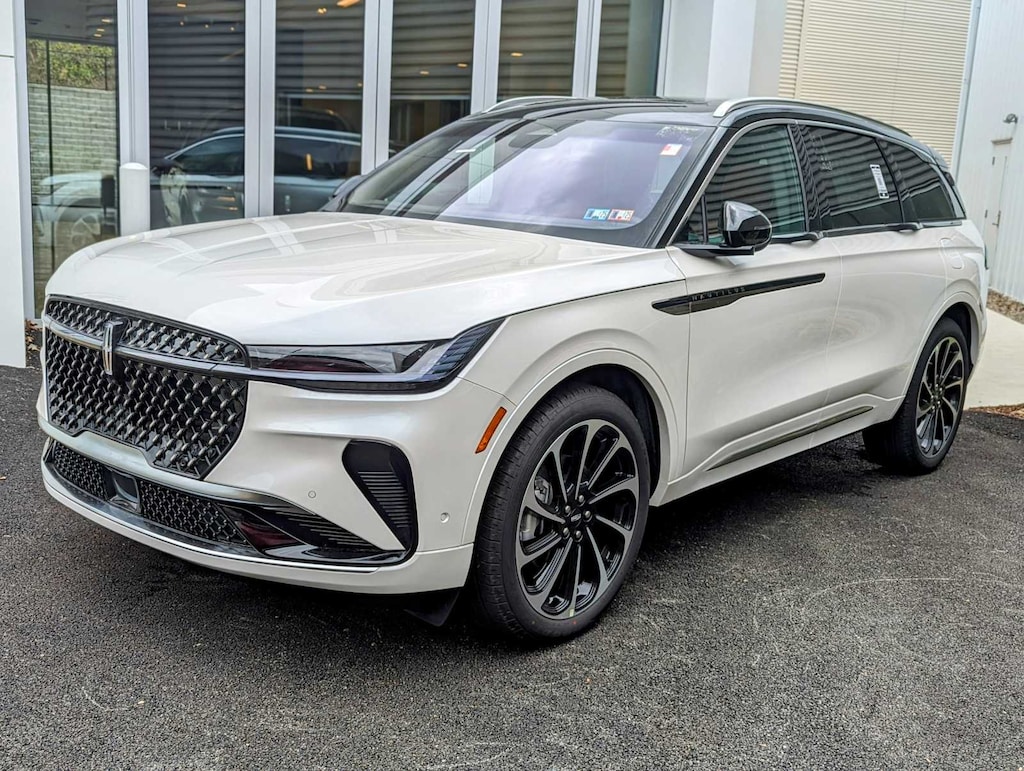 New 2024 Lincoln Nautilus Black Label AWD in White Platinum Metallic