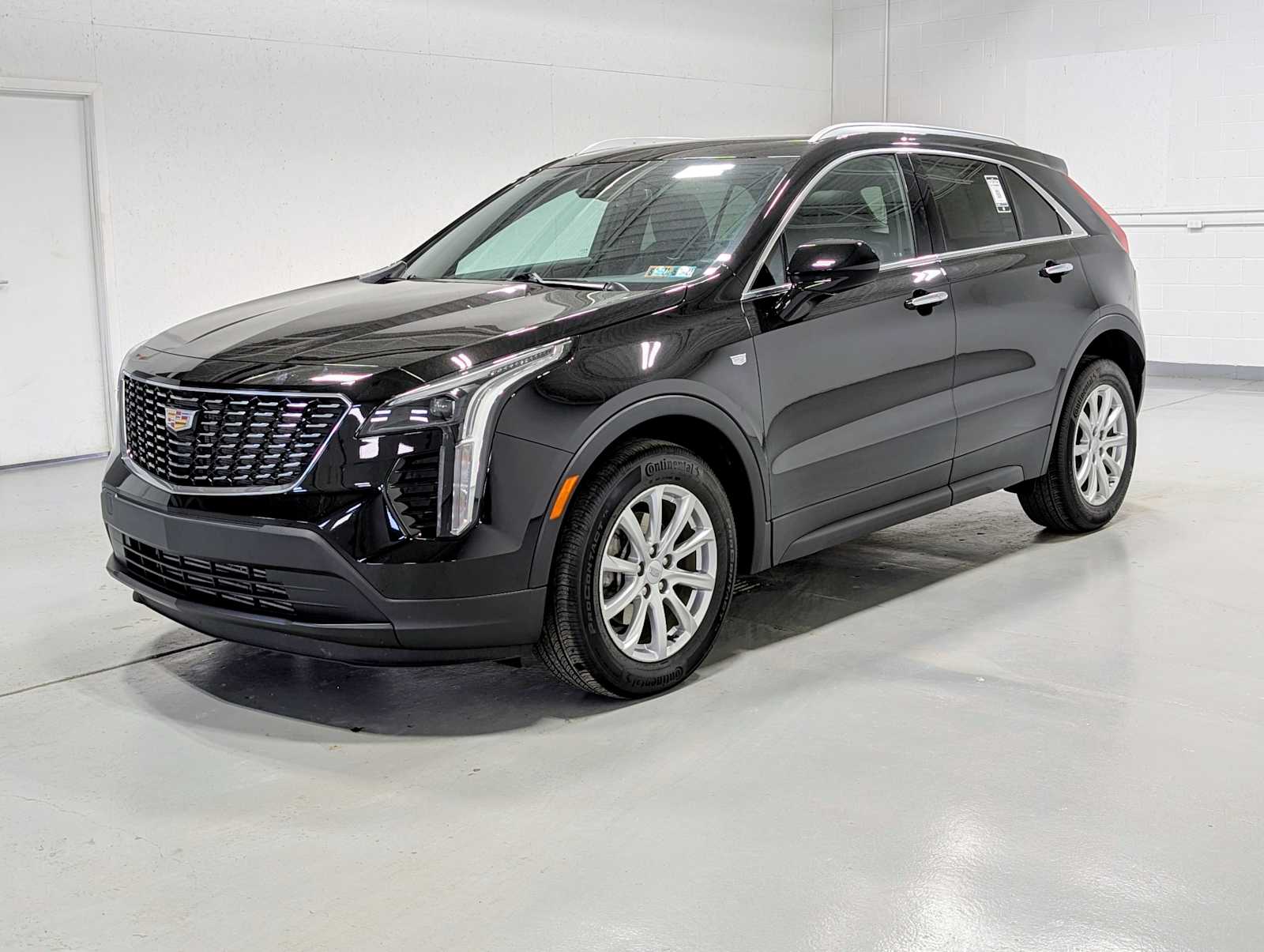 2023 Cadillac XT4 Luxury's photo