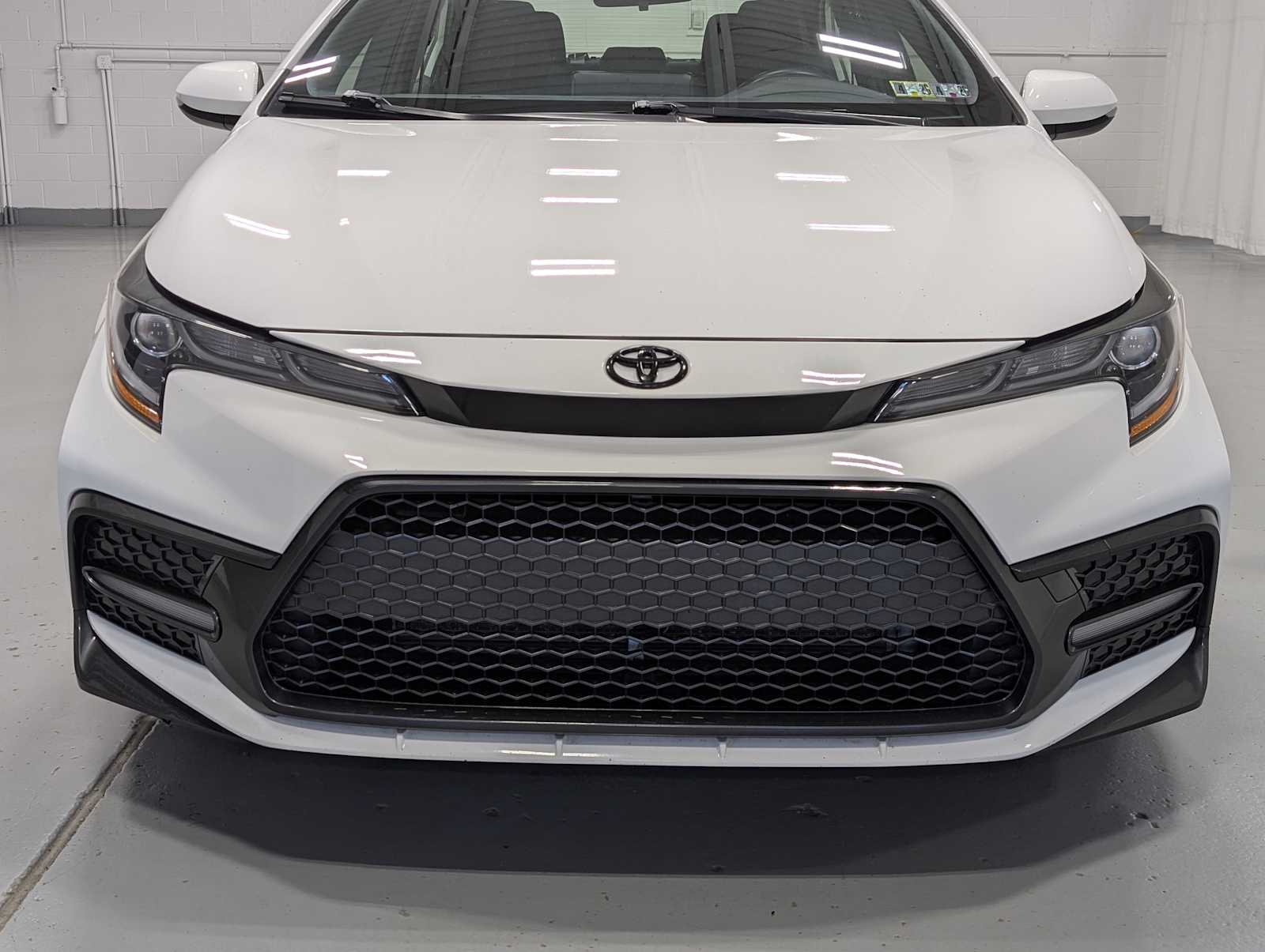 Used 2022 Toyota Corolla SE with VIN JTDP4MCE0NJ086221 for sale in Greensburg, PA