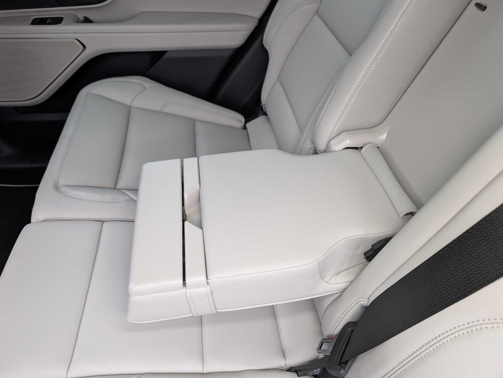 2026 Lincoln Nautilus Premiere - Photo 17