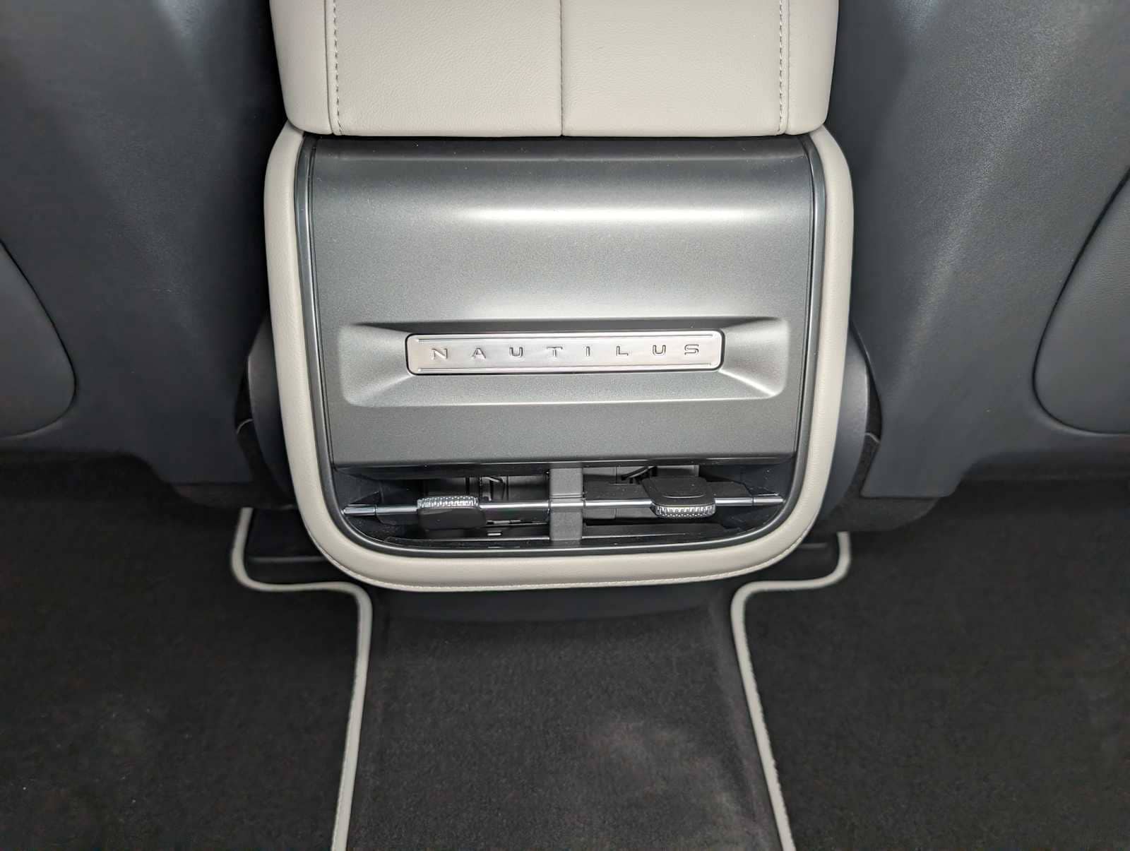 2026 Lincoln Nautilus Premiere - Photo 15