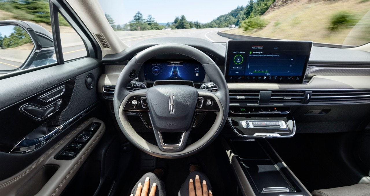 New 2023 Lincoln Corsair Grand Touring Smoked Truffle Interior_03.jpg