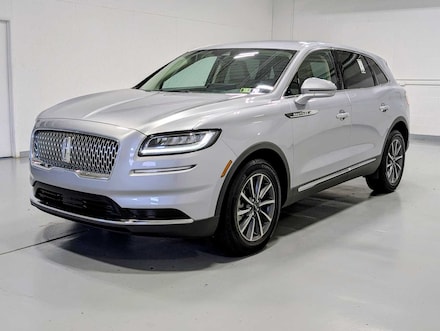 2022 Lincoln Nautilus Standard AWD