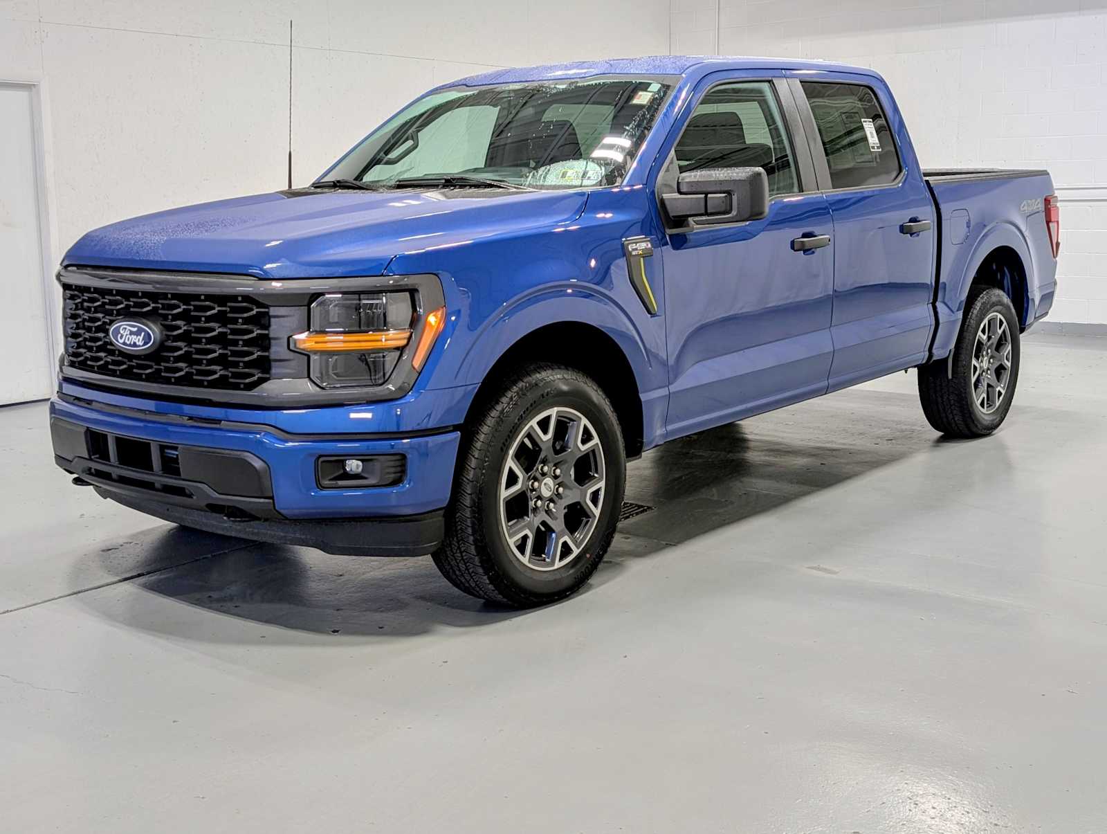 2024 Ford F-150 STX's photo