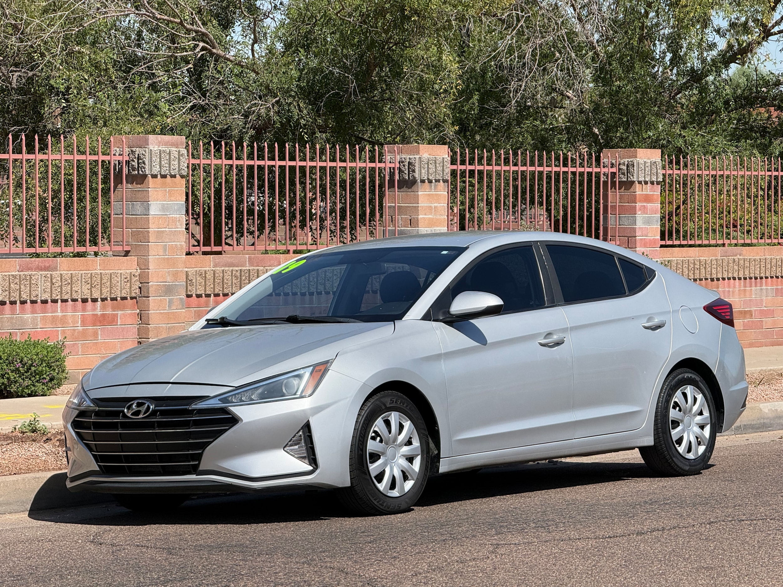 2019 Hyundai Elantra 2.0 SE A/T SULEV's photo