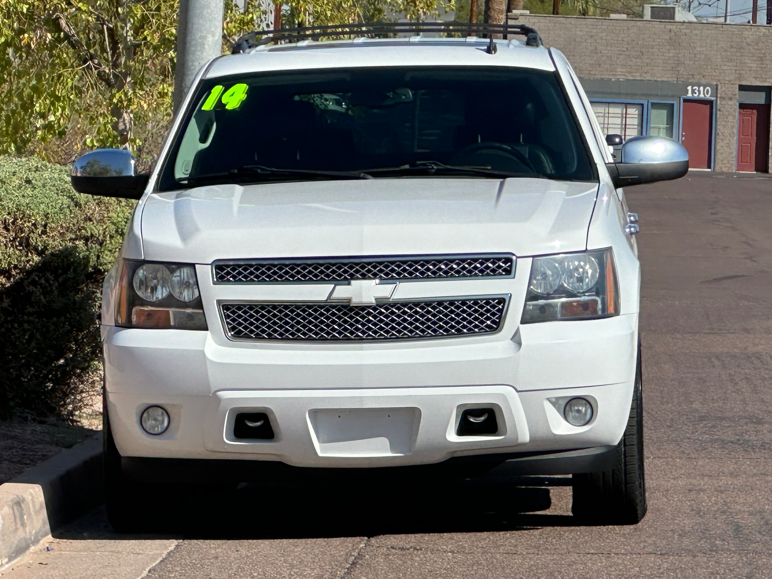2014 Chevrolet Tahoe LTZ photo 2