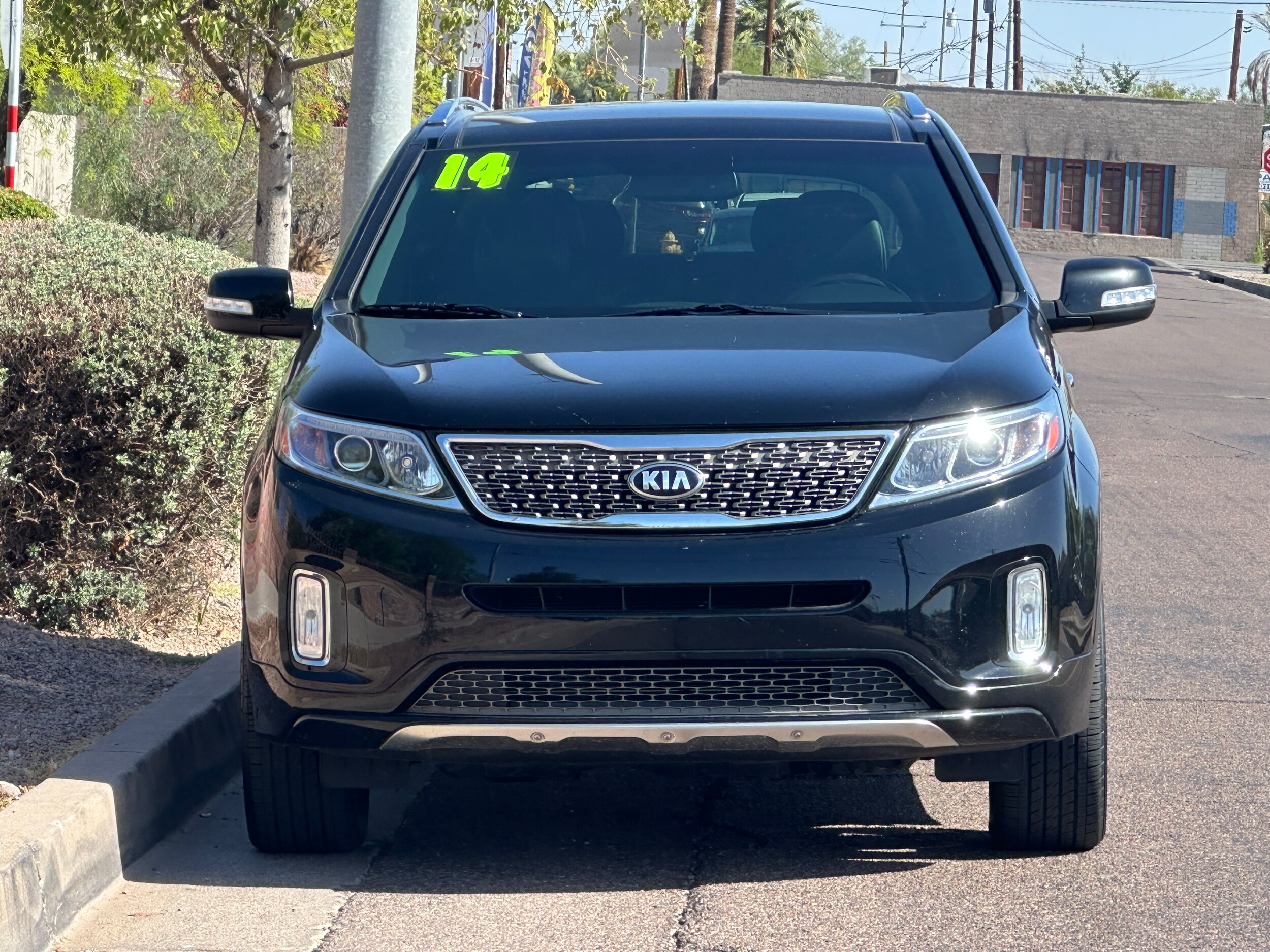 2014 Kia Sorento SX photo 2