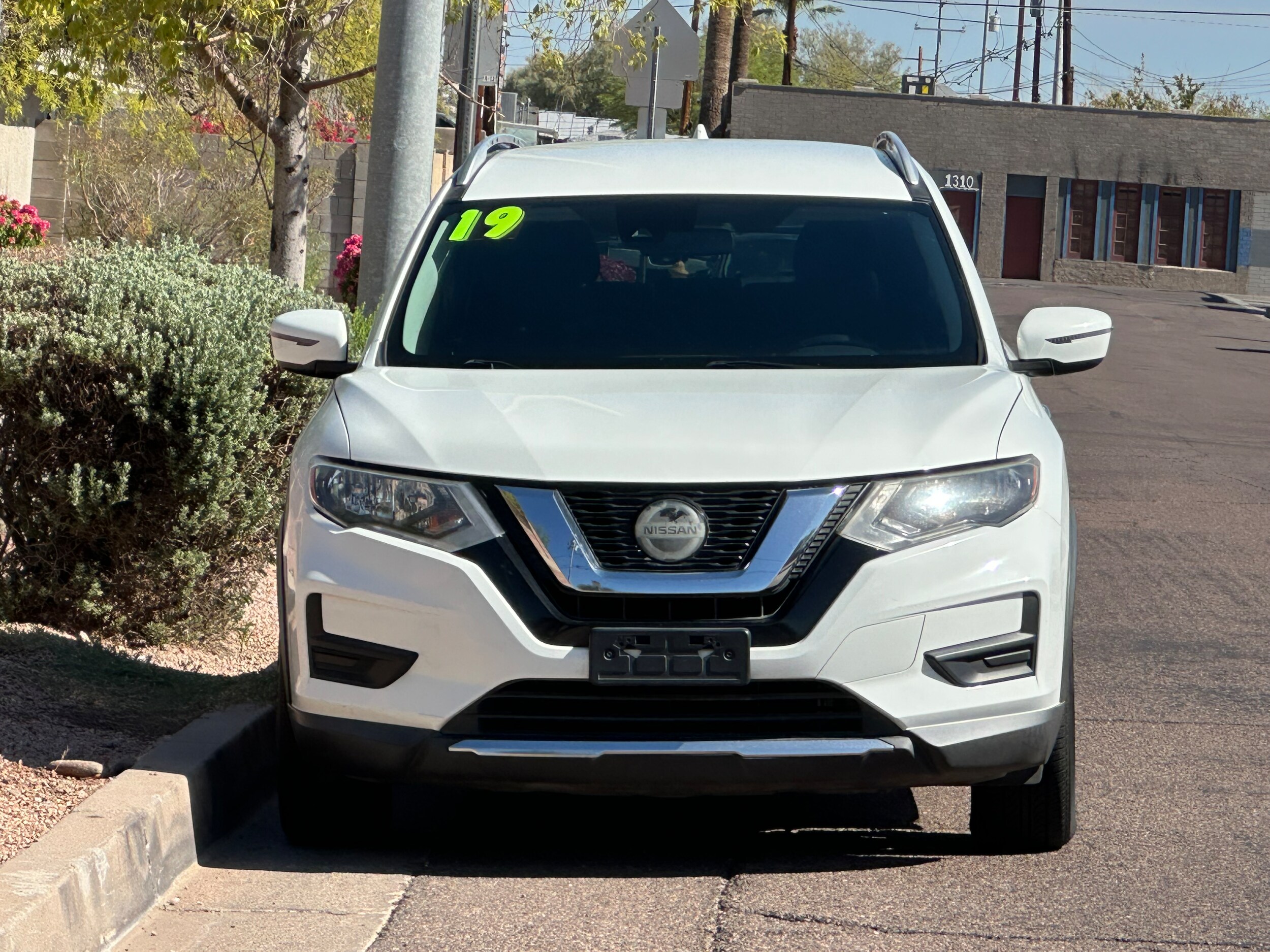 2019 Nissan Rogue S photo 2