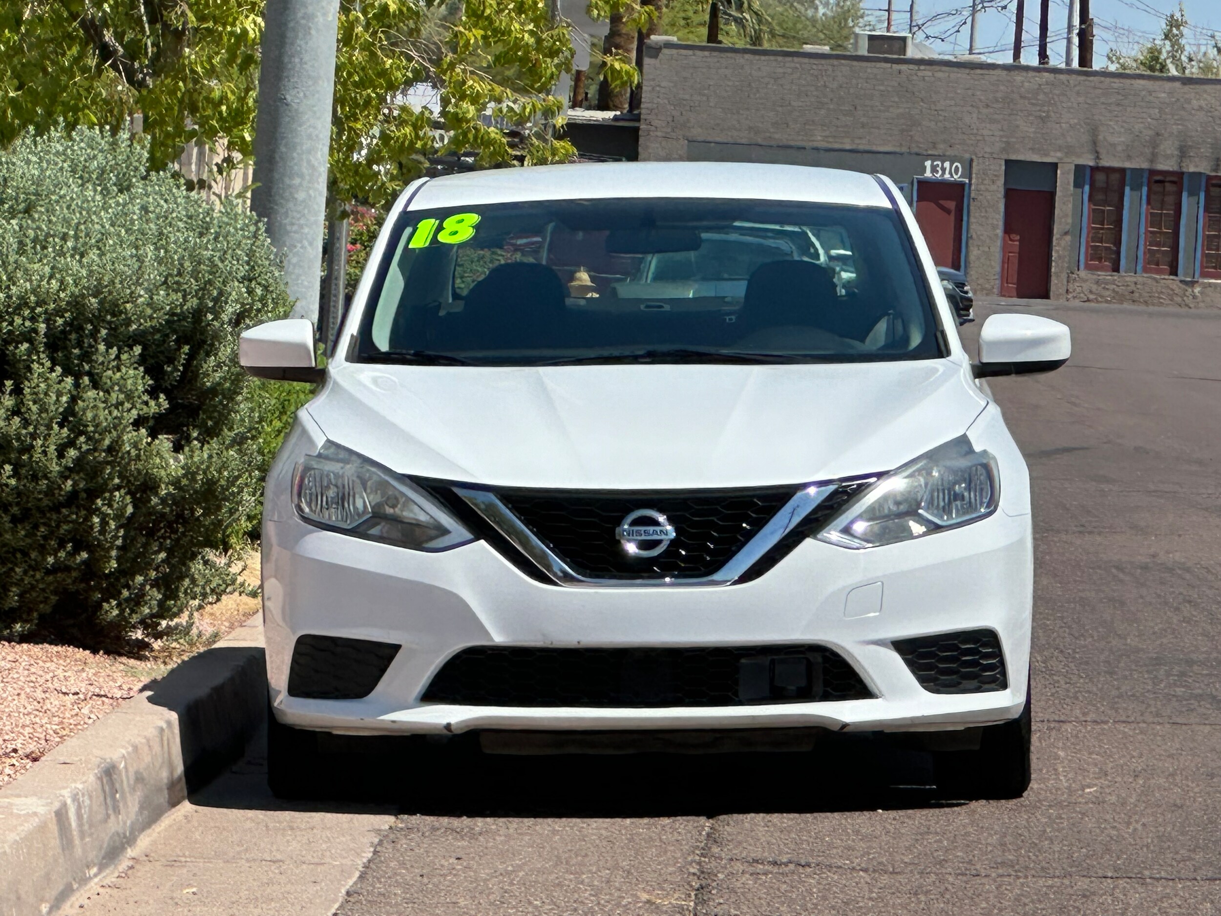 2018 Nissan Sentra SV photo 2