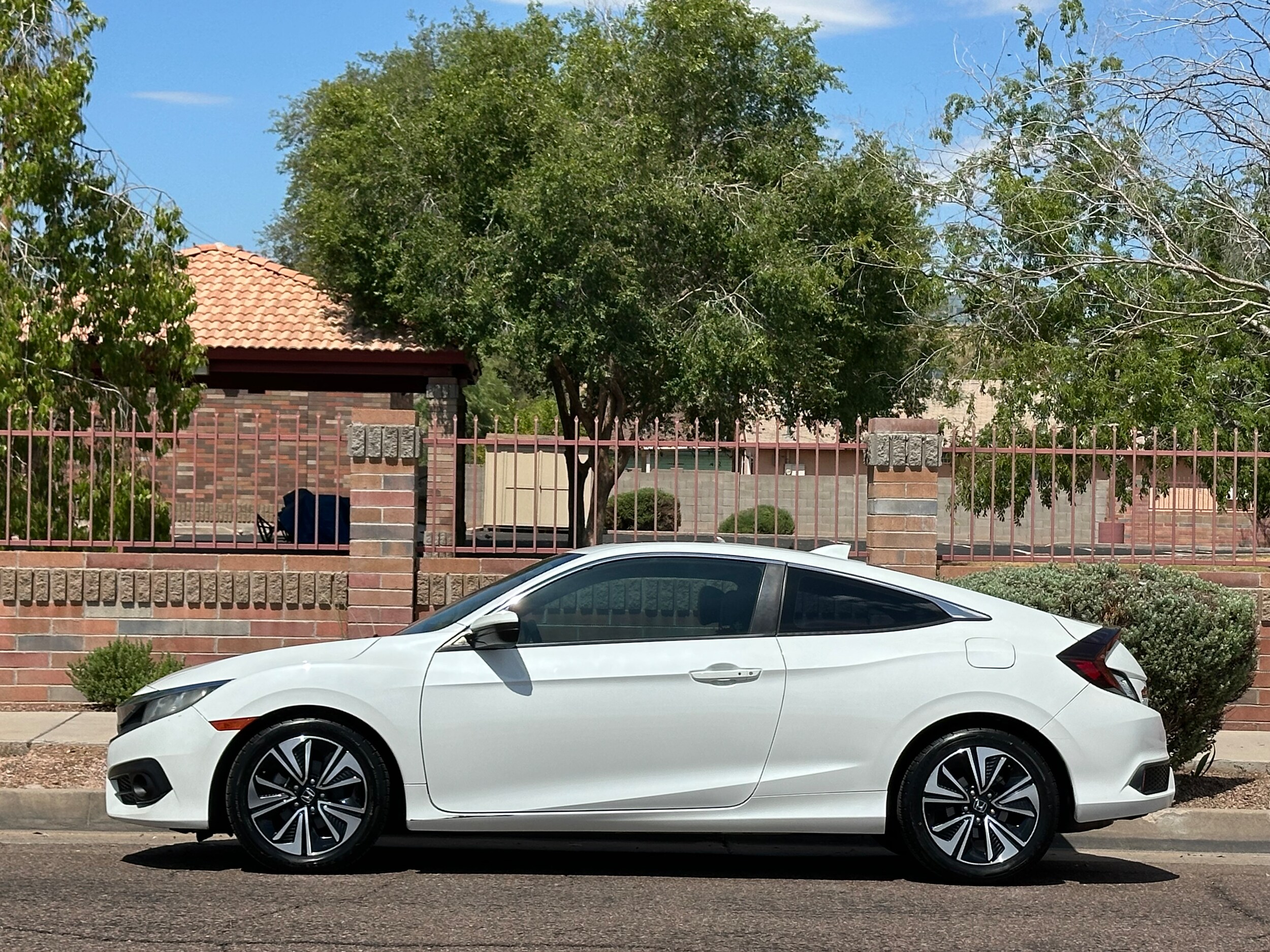 2016 Honda Civic EX-L photo 3