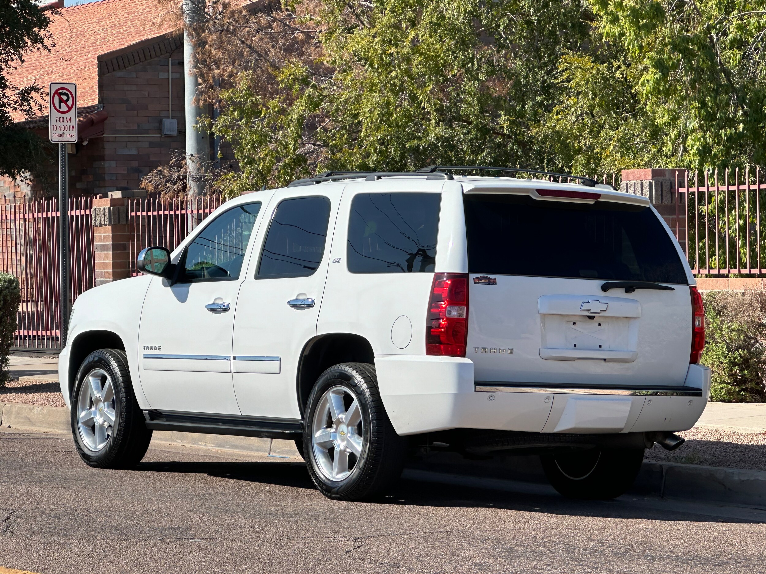 2014 Chevrolet Tahoe LTZ photo 4