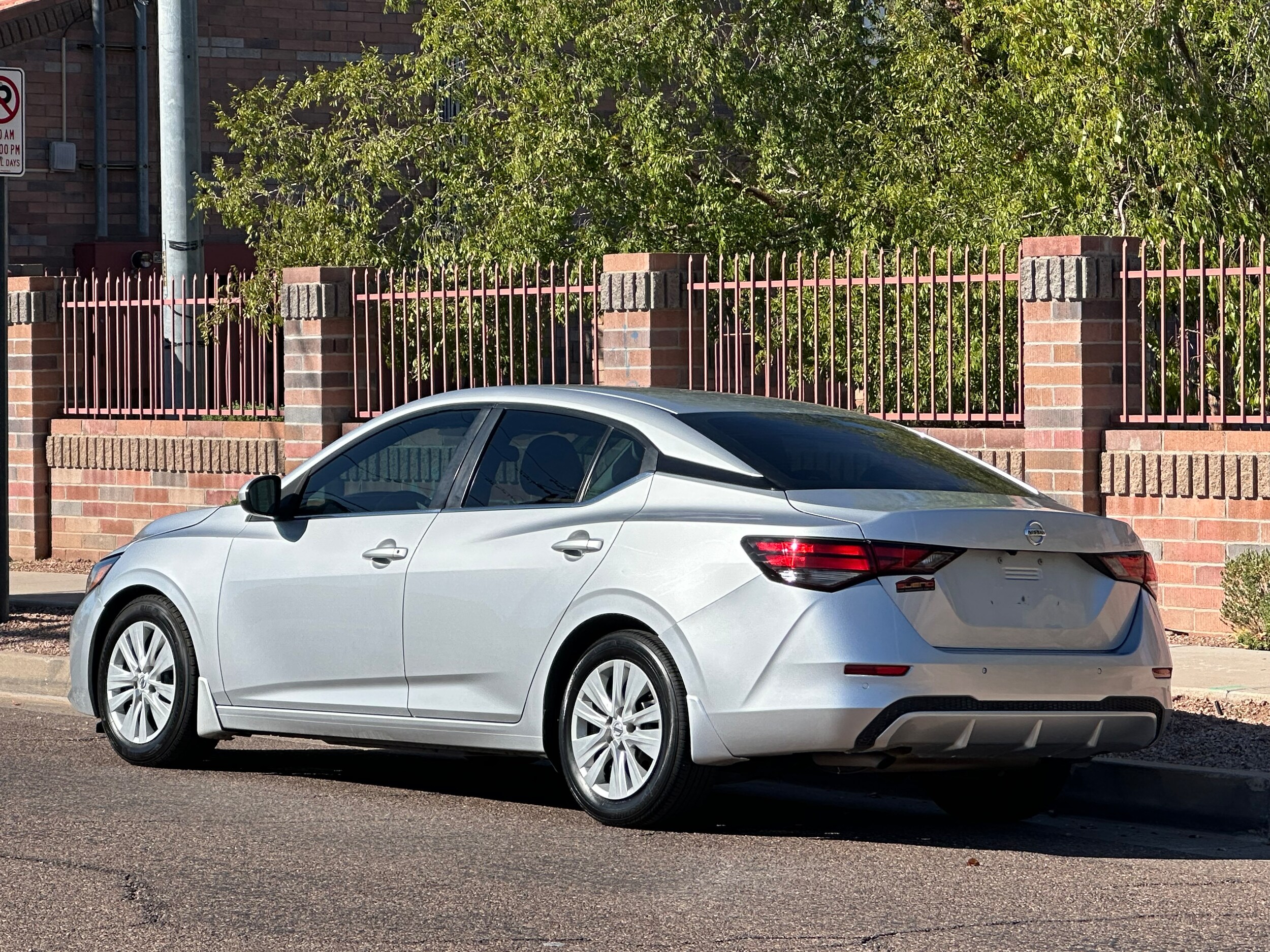 2021 Nissan Sentra S photo 3