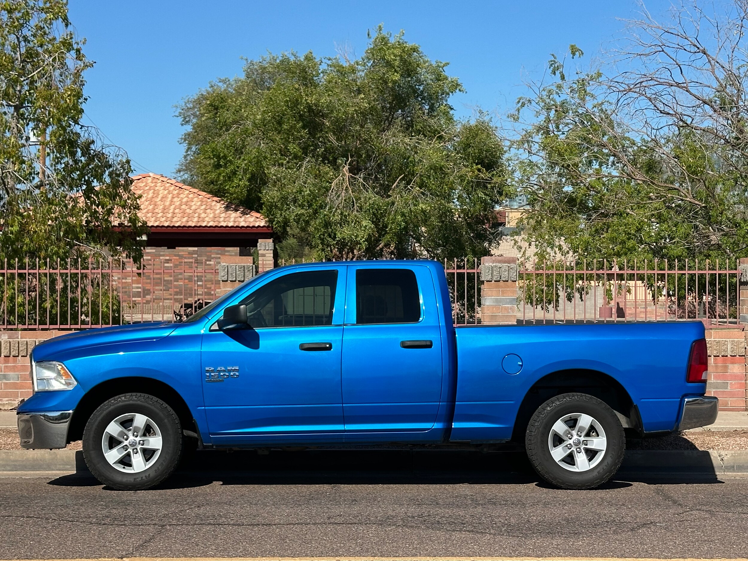 2022 Ram 1500 Classic Tradesman photo 2