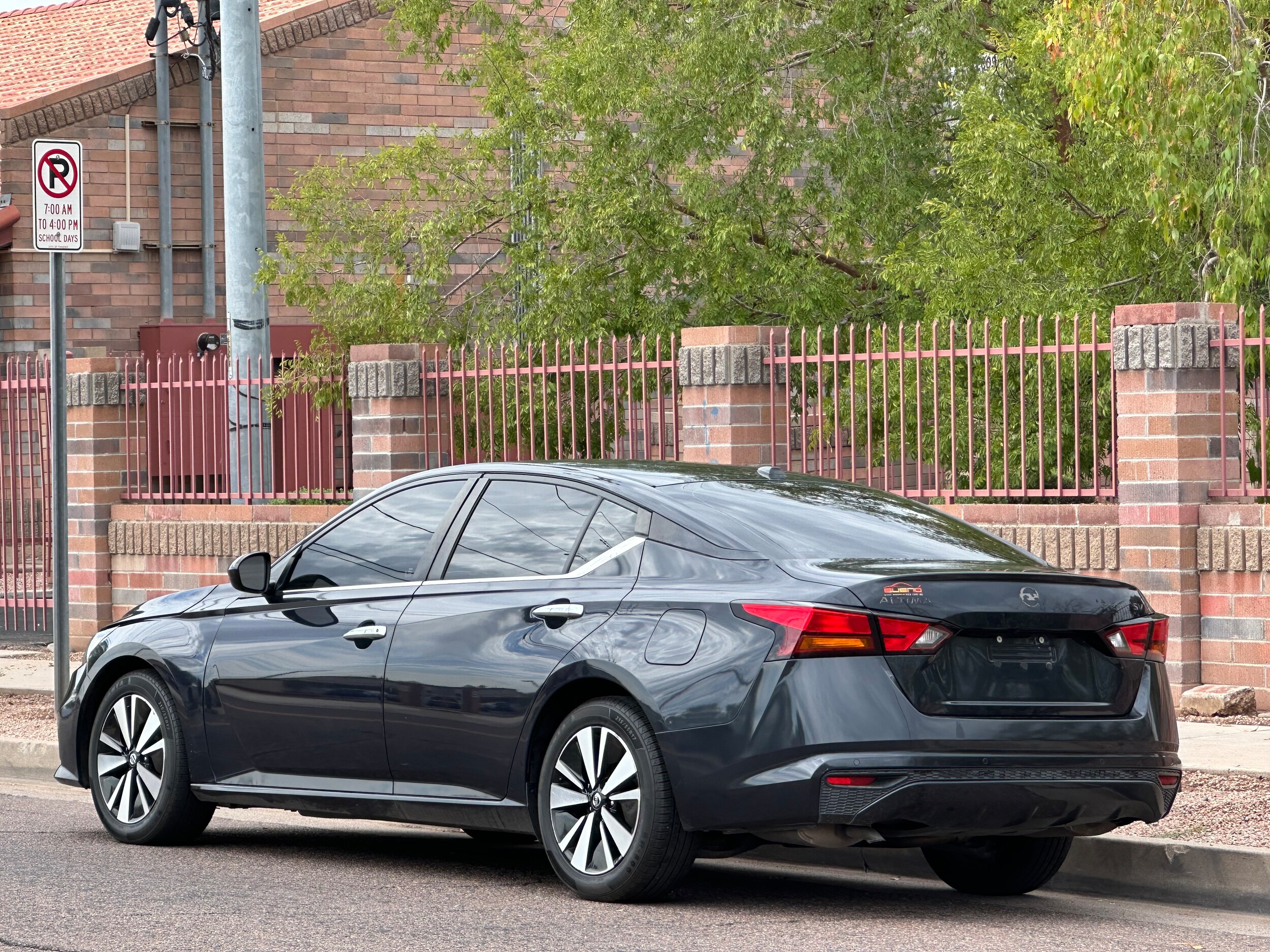 2022 Nissan Altima 2.5 SV photo 2