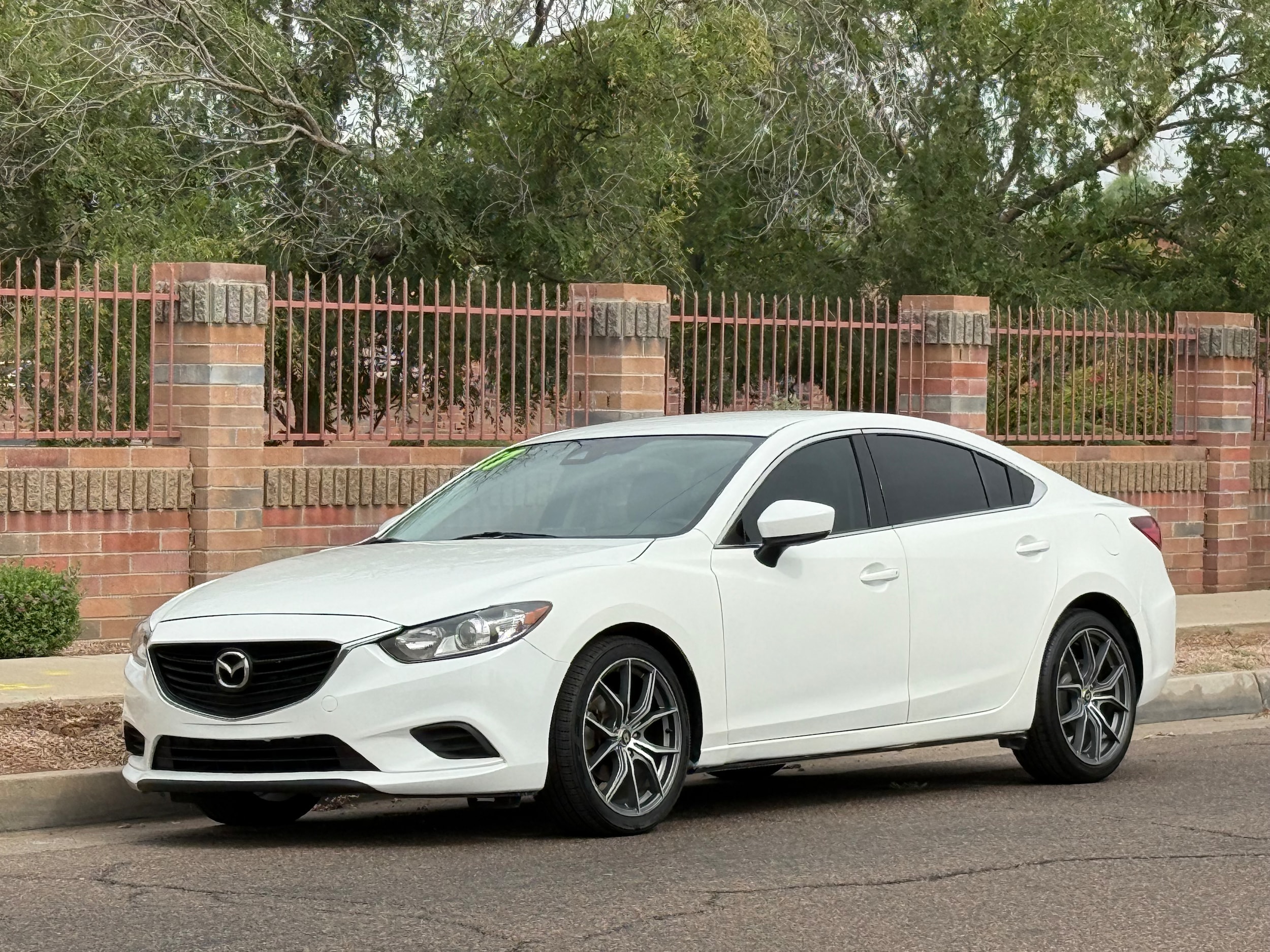 2017 Mazda EZ-6 i Touring Auto's photo