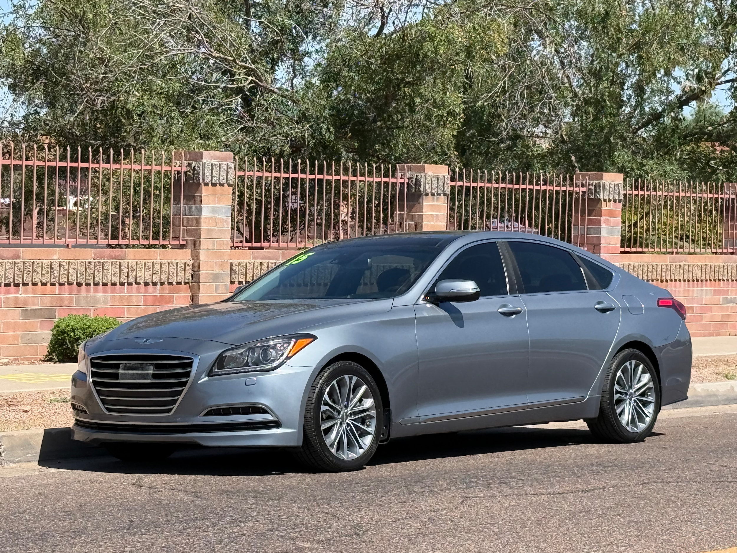 2015 Hyundai Genesis 3.8 AWD's photo