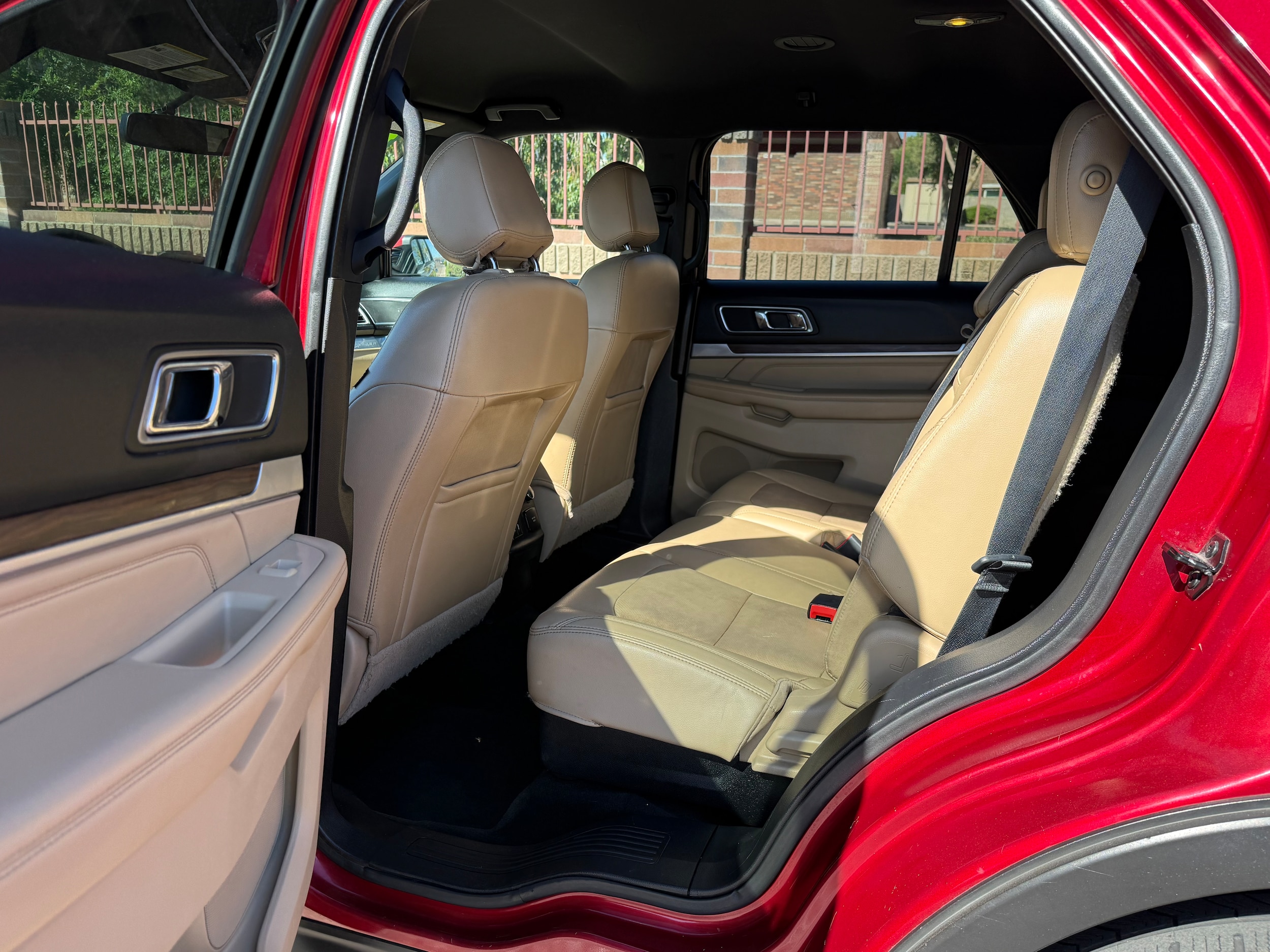2017 Ford Explorer Limited - Photo 7