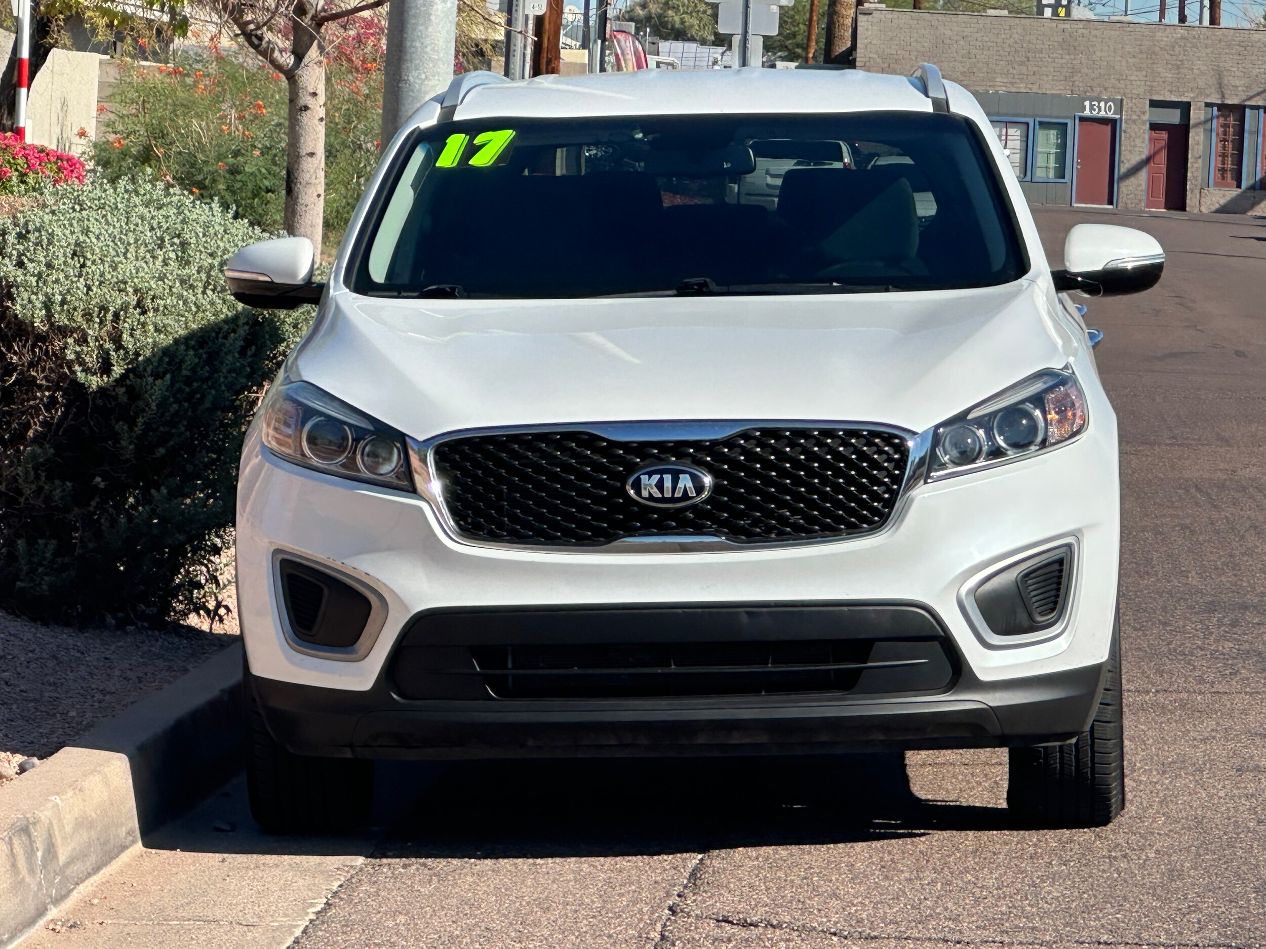 2017 Kia Sorento LX photo 2