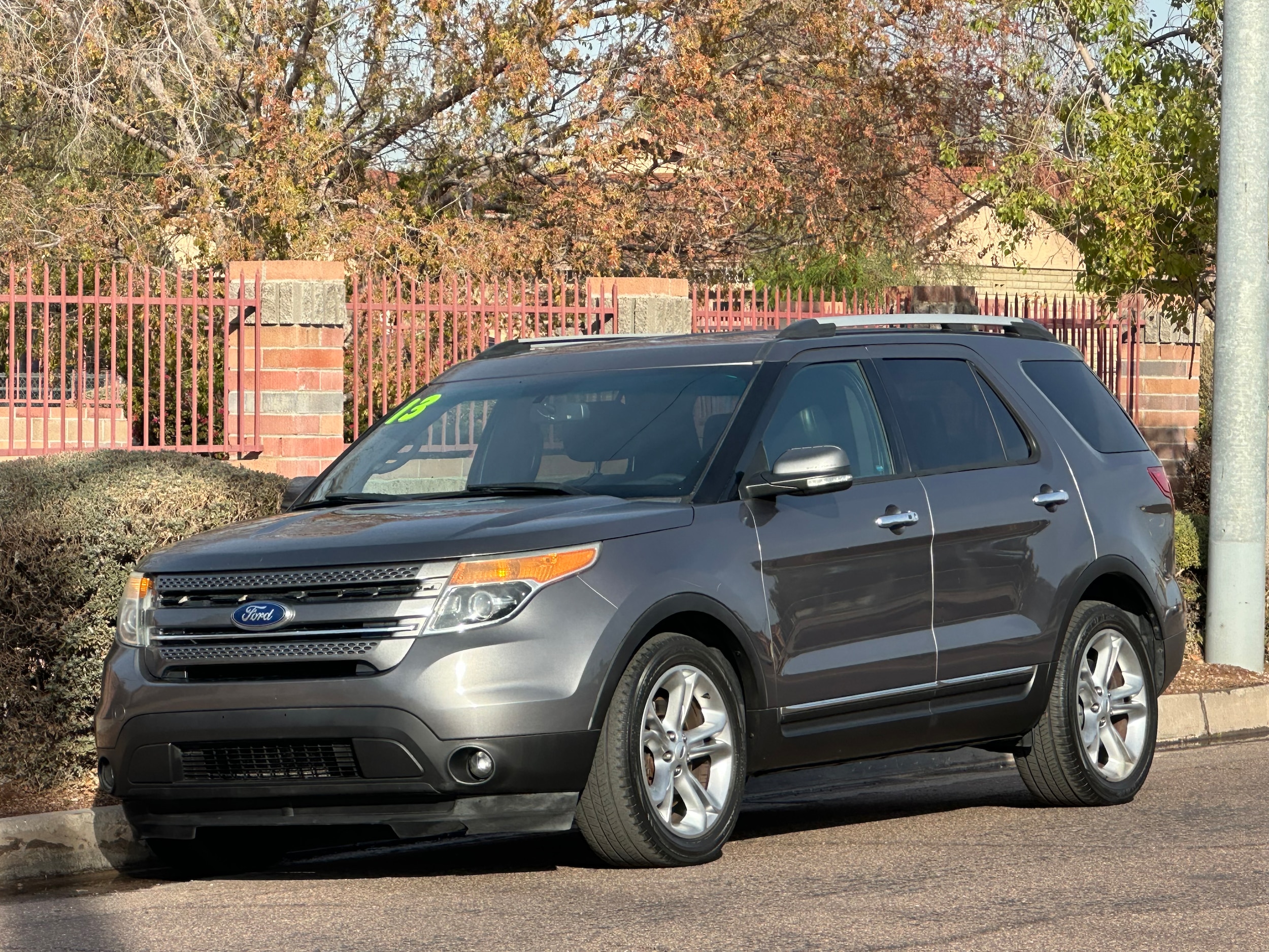 2013 Ford Explorer Limited's photo