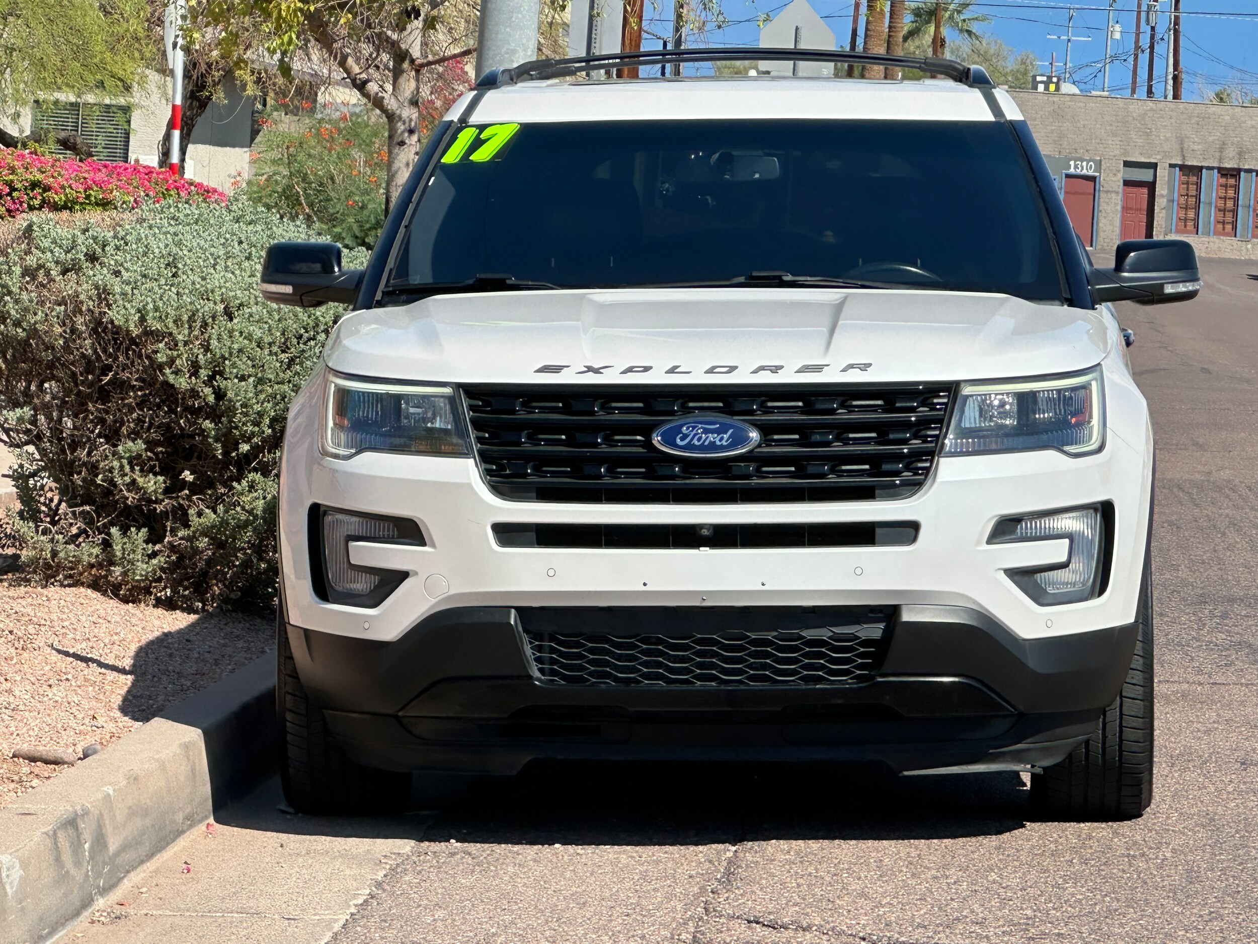 2017 Ford Explorer Sport photo 2