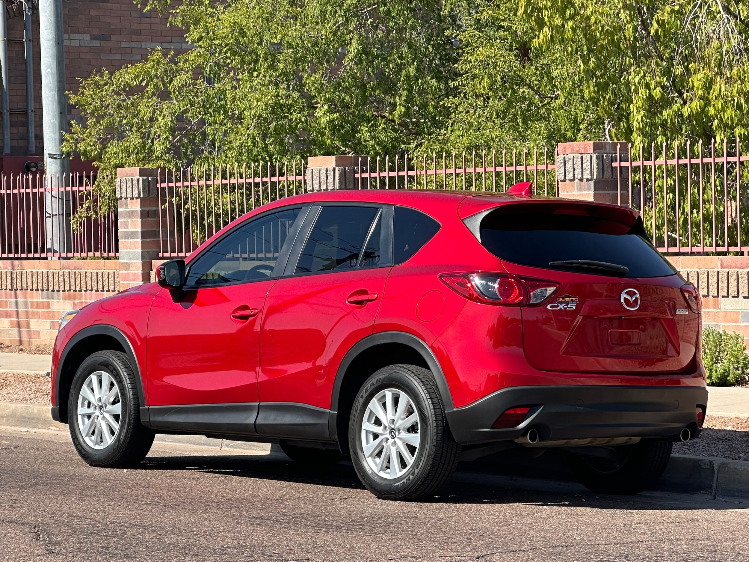 2014 Mazda CX-5 Touring photo 2