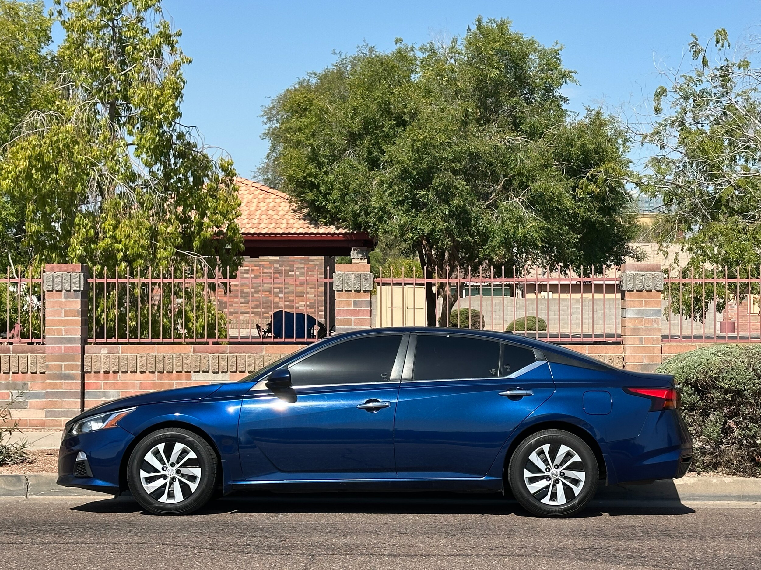 2020 Nissan Altima 2.5 S photo 2