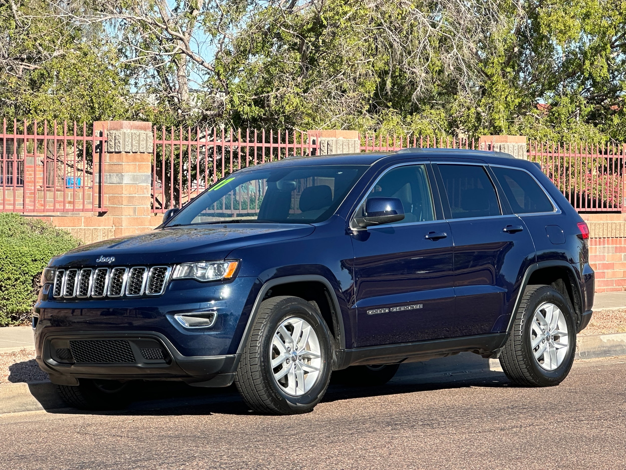 2017 Jeep Grand Cherokee Laredo E