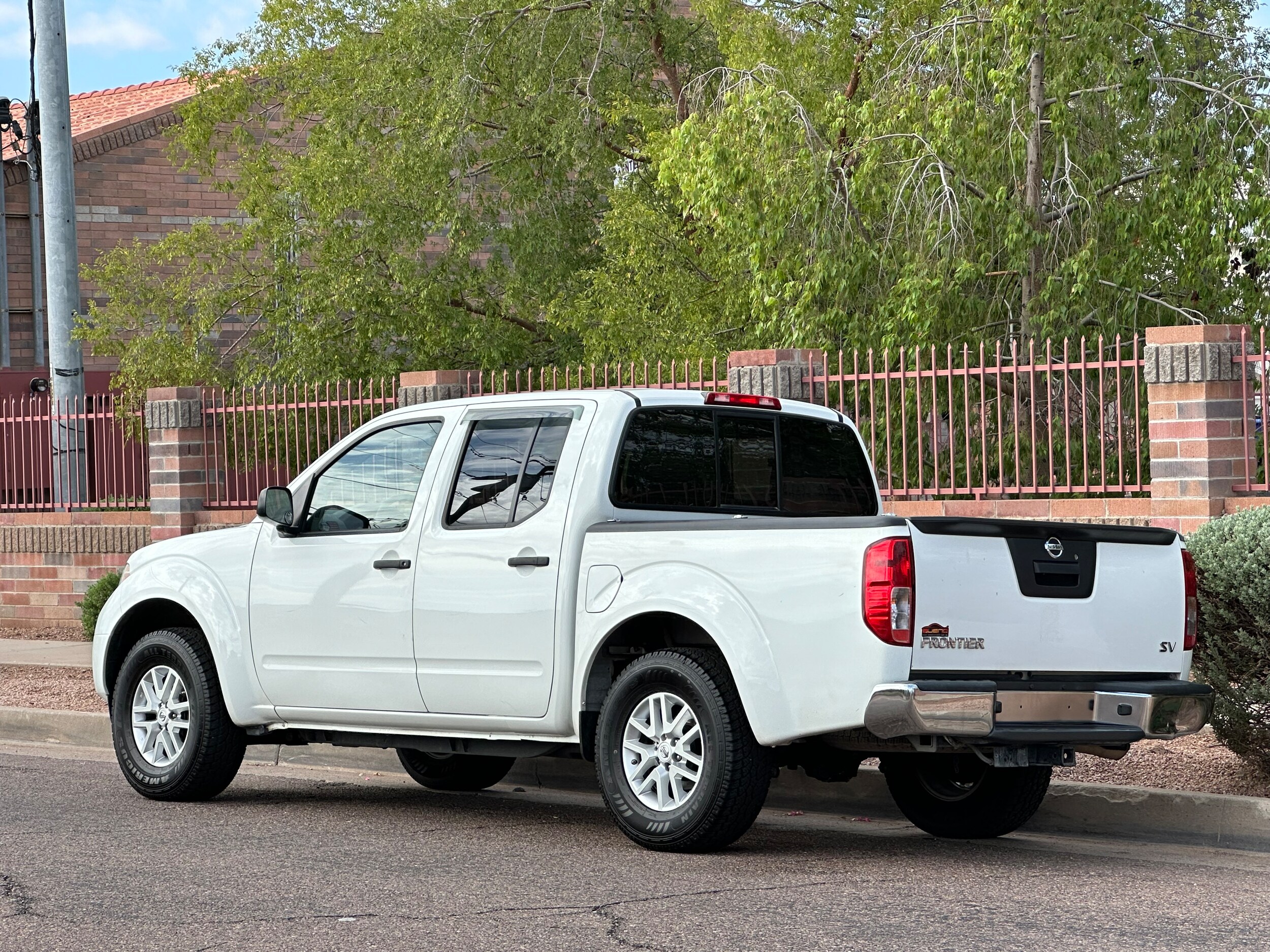 2019 Nissan Frontier SV photo 4
