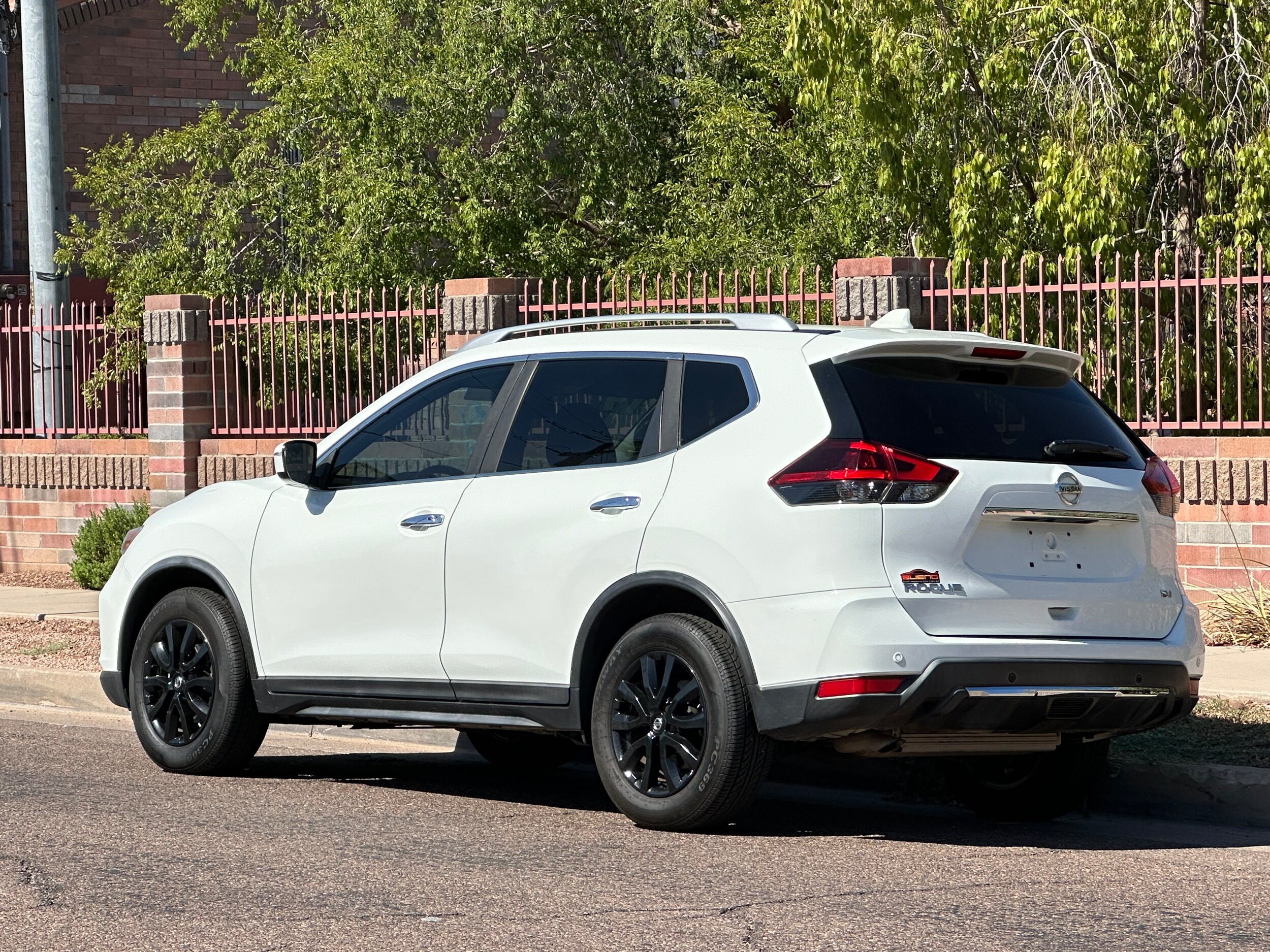 2019 Nissan Rogue S photo 3