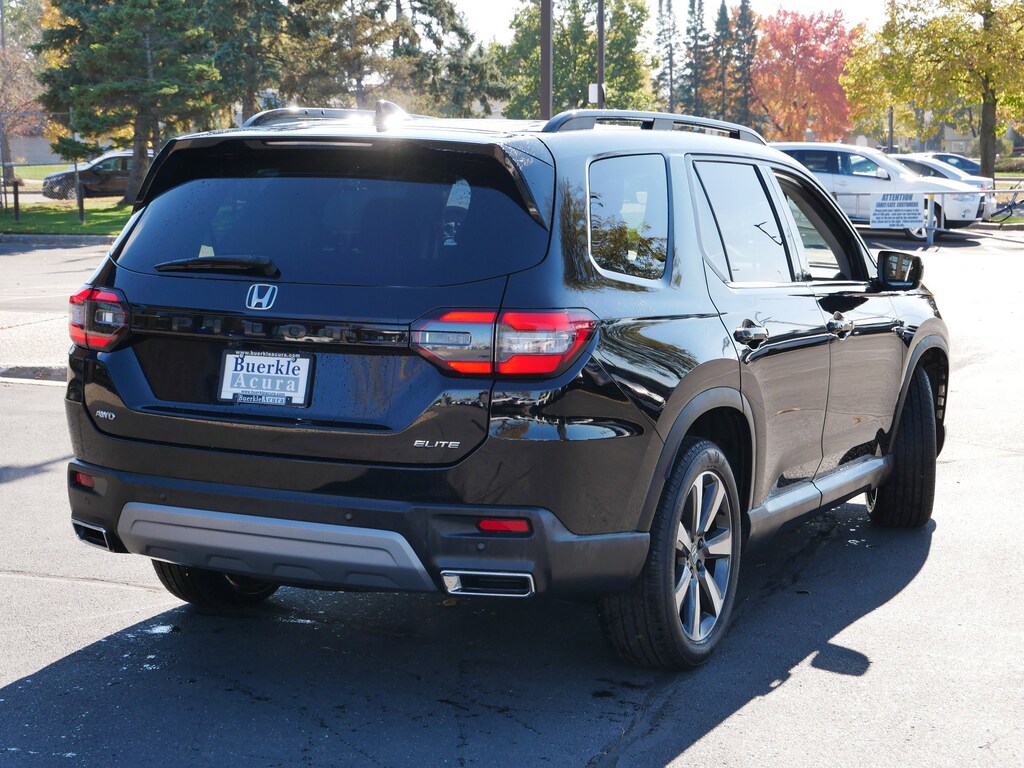 Used 2024 Honda Pilot Elite SUV