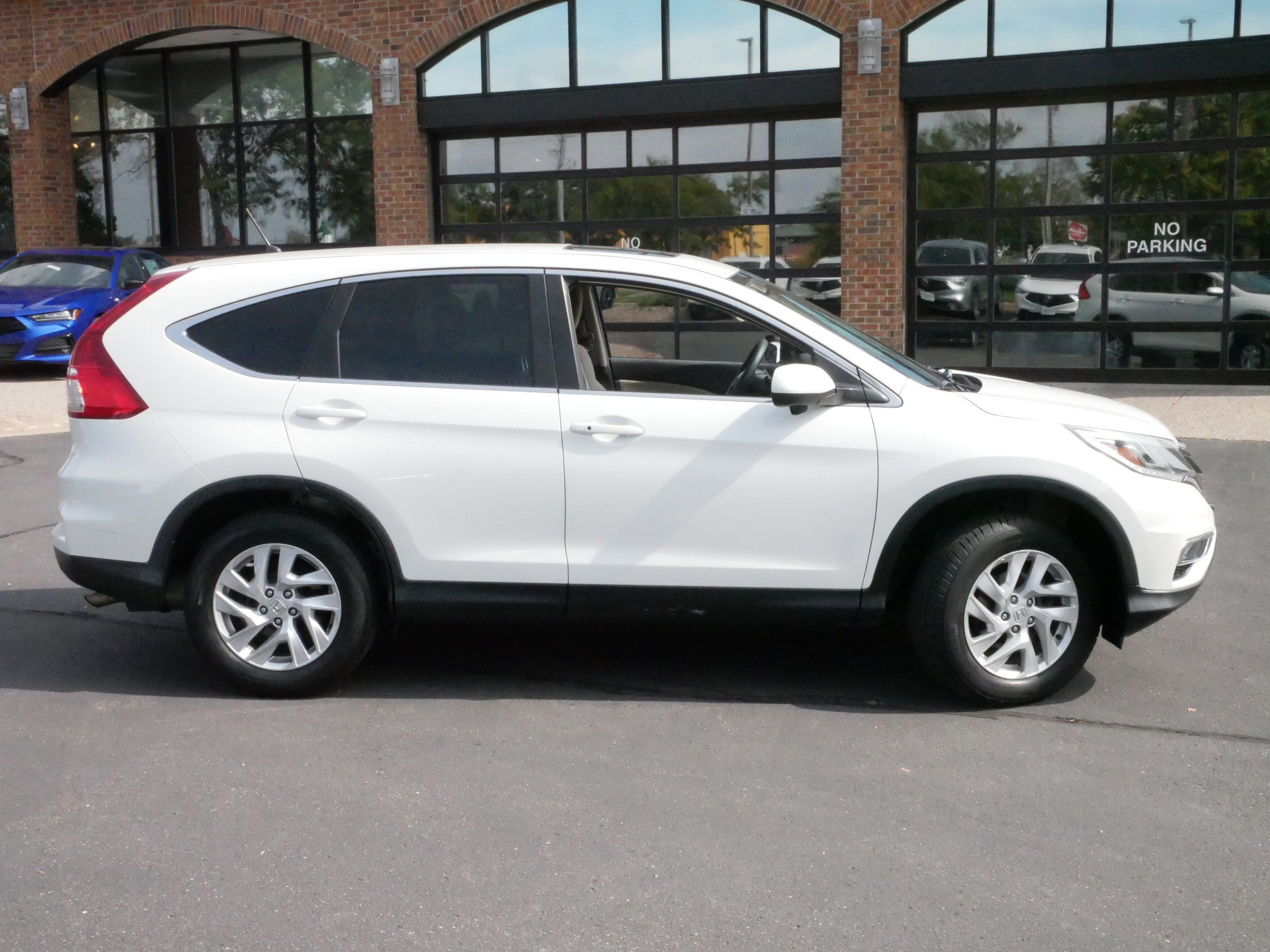 2015 Honda CR-V EX photo 2
