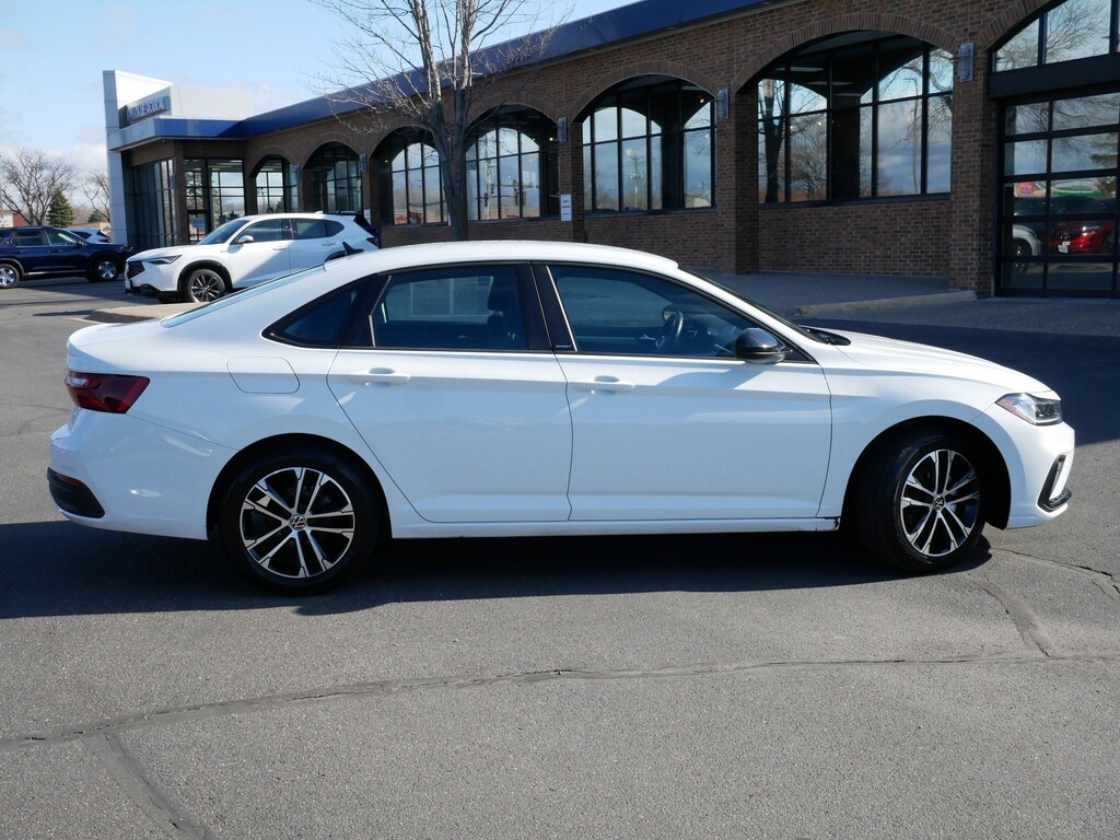 Used 2025 Volkswagen Jetta 1.5T Sport Sedan