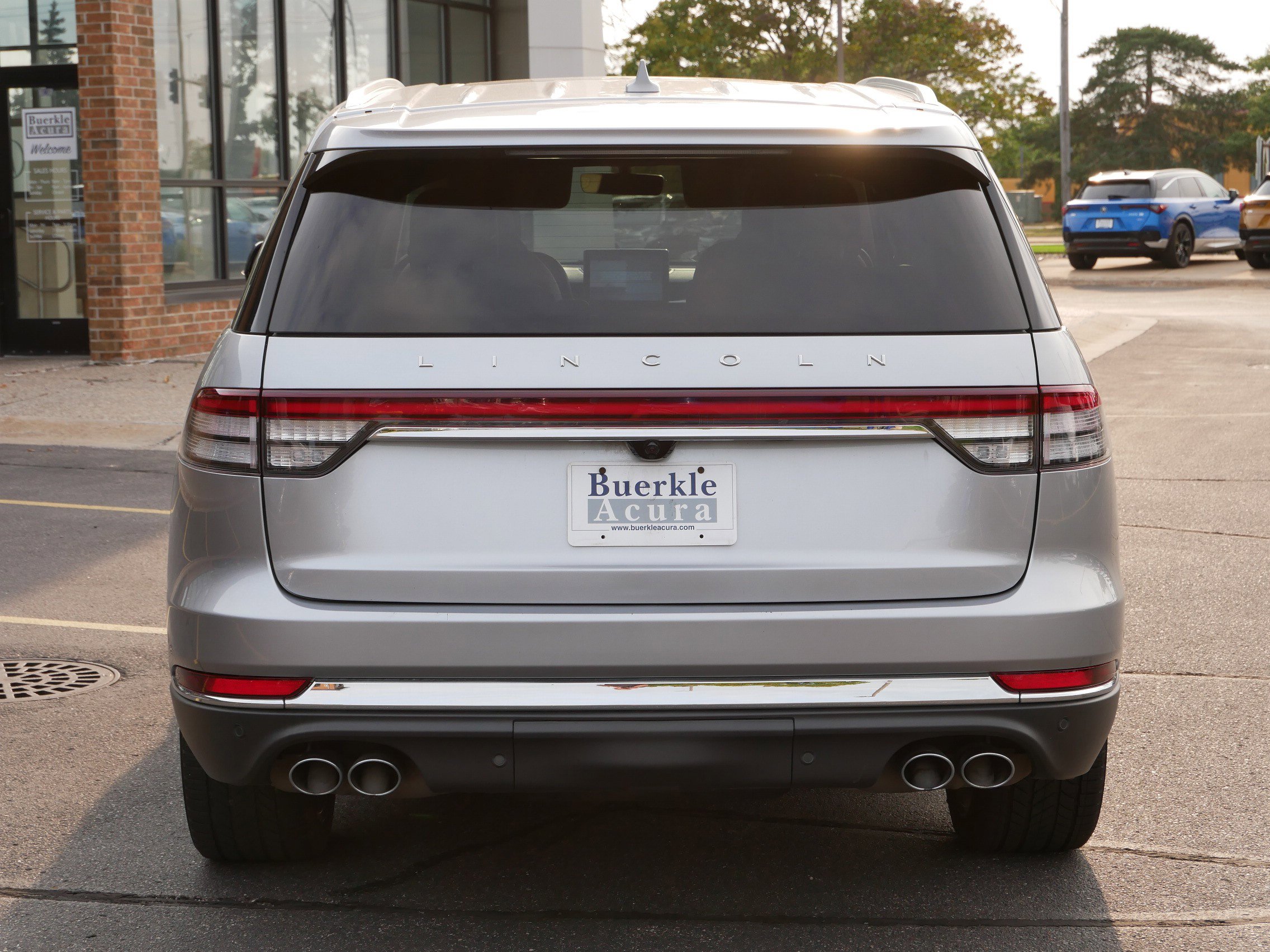 2020 Lincoln Aviator Reserve photo 3