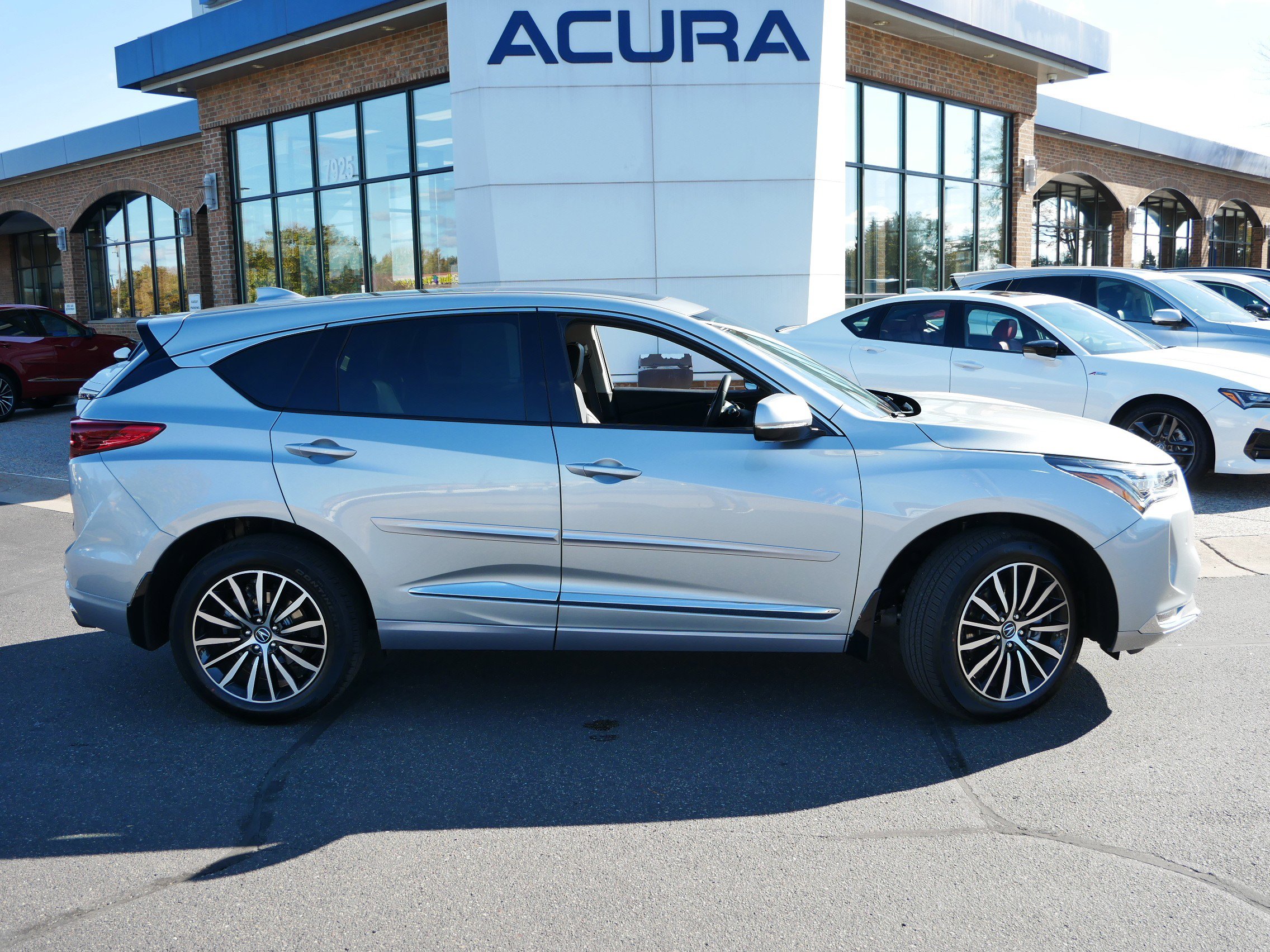 Certified 2025 Acura RDX Advance Package with VIN 5J8TC2H78SL027855 for sale in Vadnais Heights, Minnesota