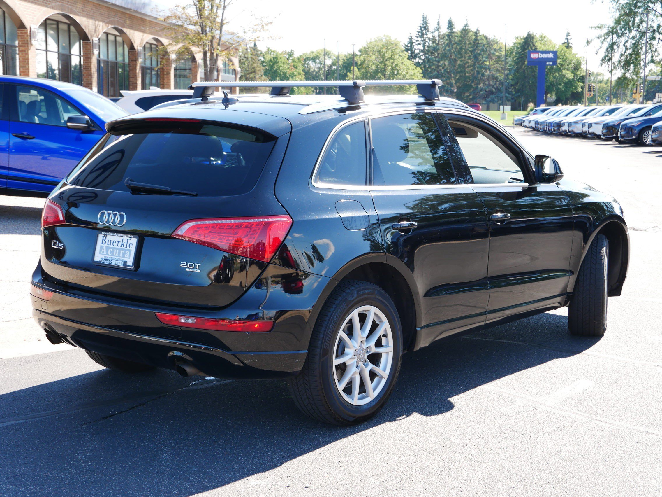 2011 Audi Q5 2.0T Premium Plus photo 3