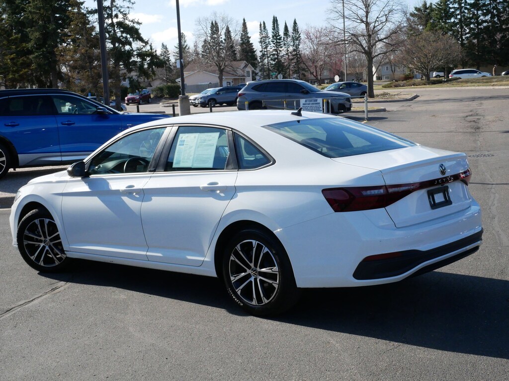 Used 2025 Volkswagen Jetta 1.5T Sport Sedan