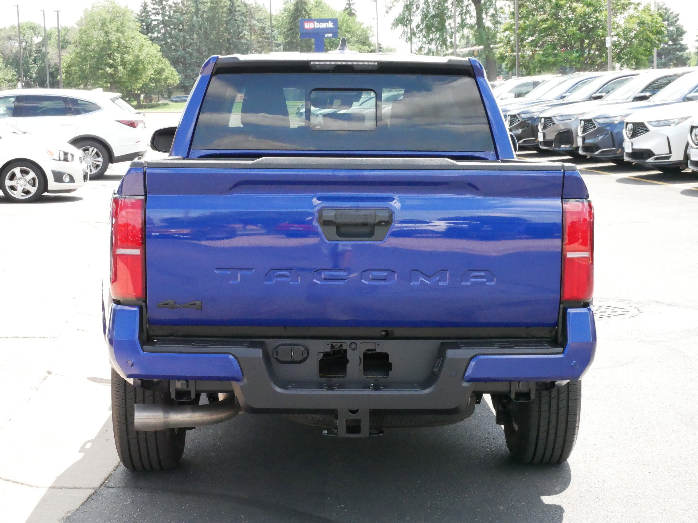 2025 Toyota Tacoma SR5 photo 4