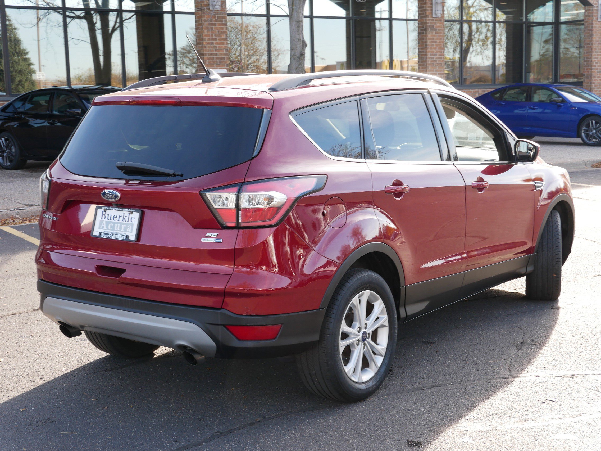 2018 Ford Escape SE photo 2