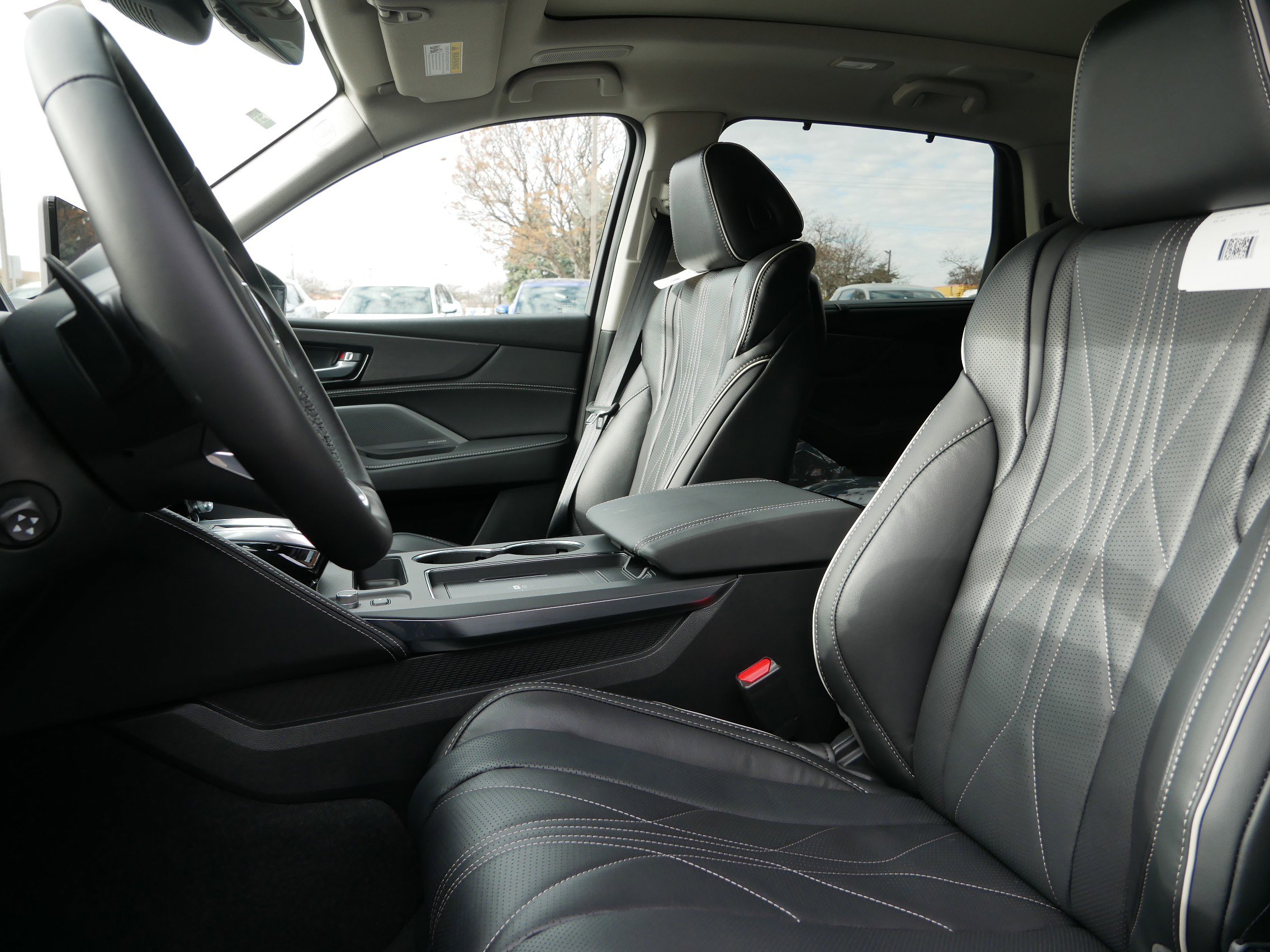 2026 Acura MDX SH-AWD Advance photo 4