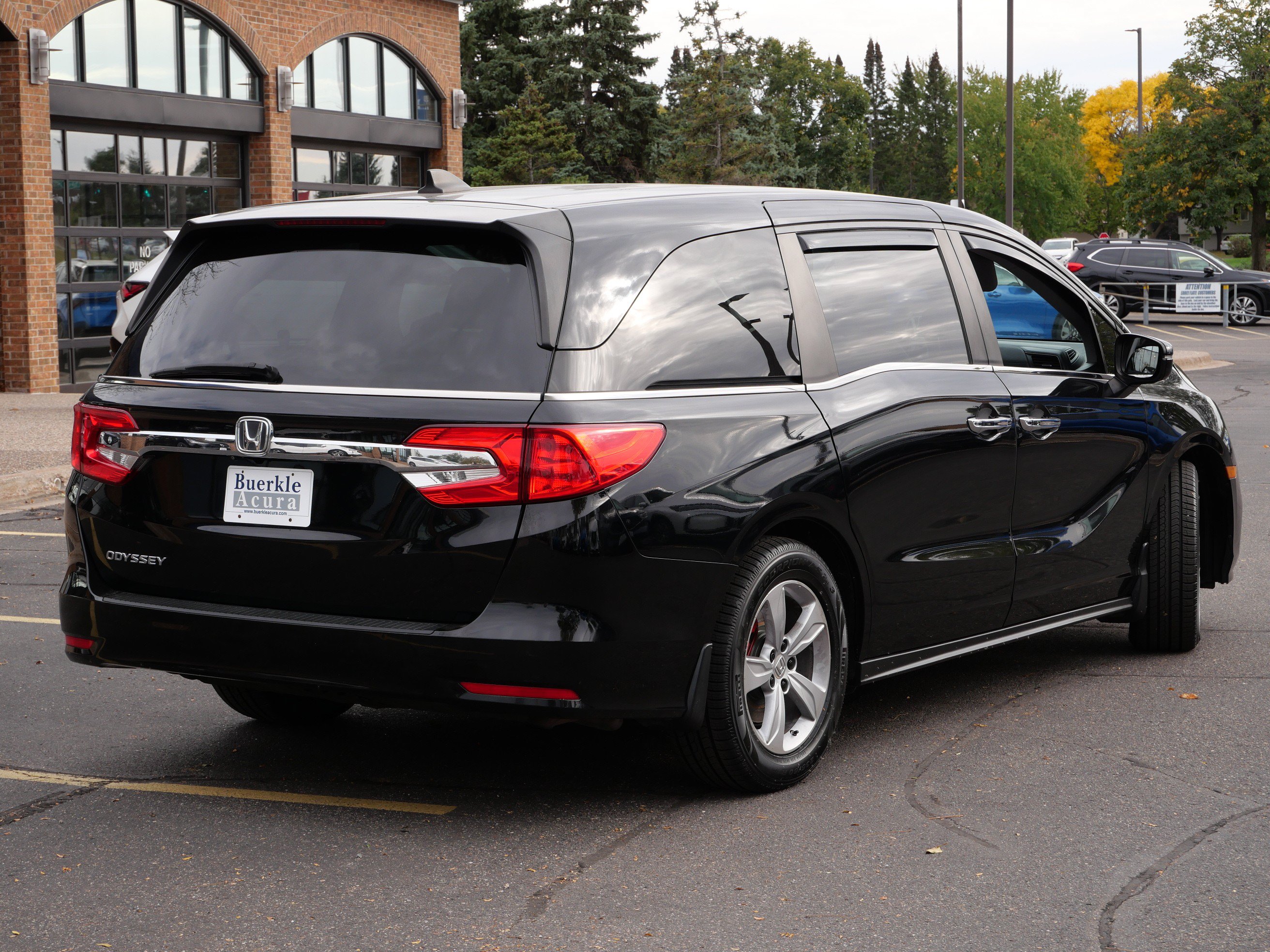 Used 2018 Honda Odyssey EX-L Van