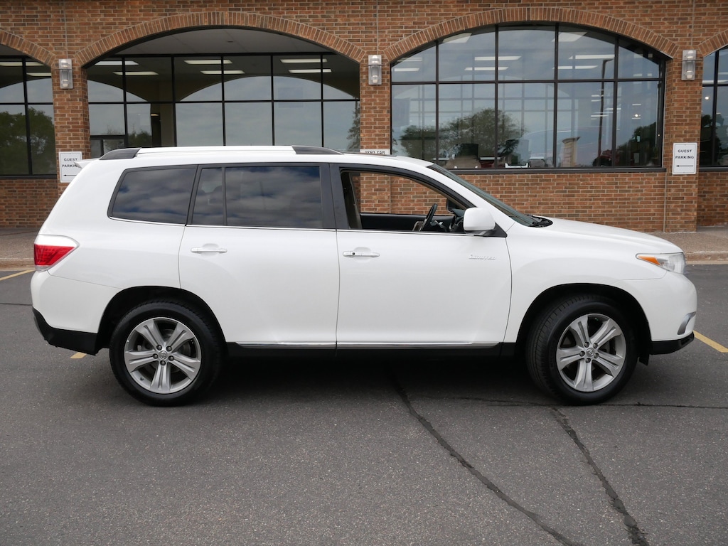 Used 2012 Toyota Highlander Limited V6 AWD SUV