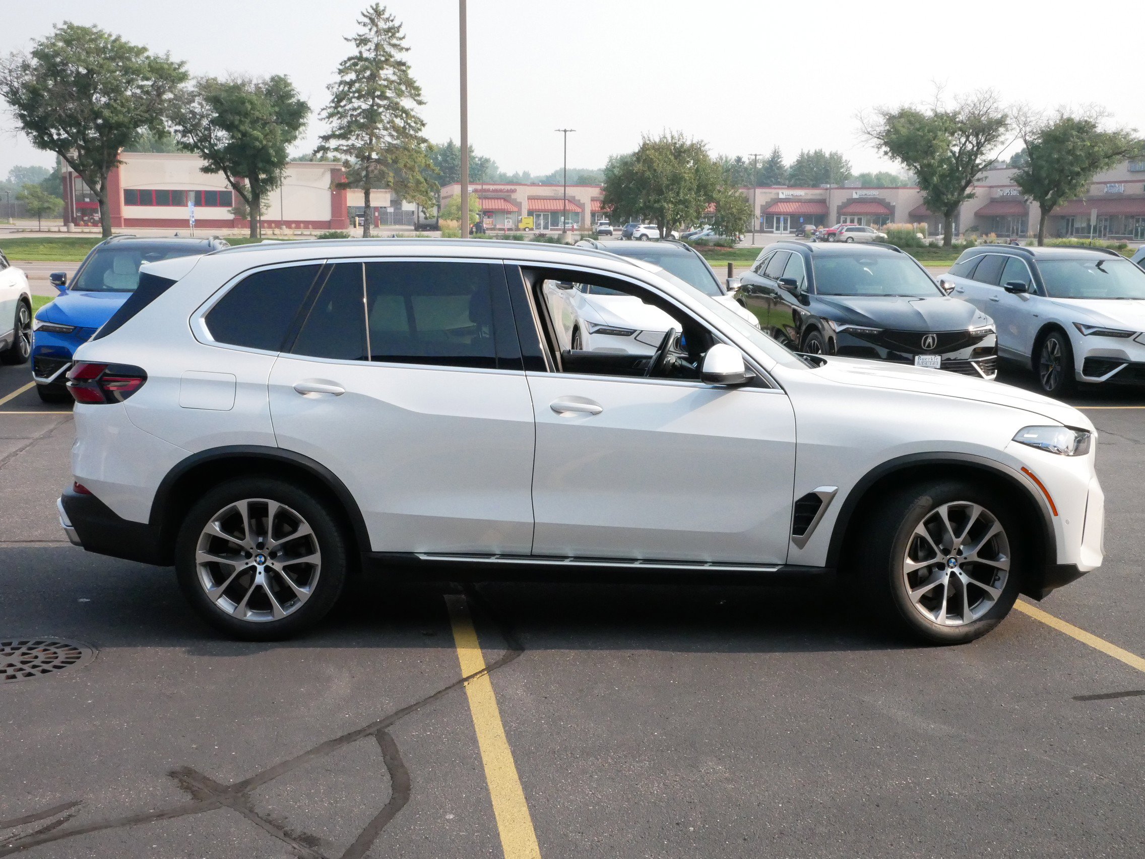 2024 Bmw X5 xDrive40i photo 2