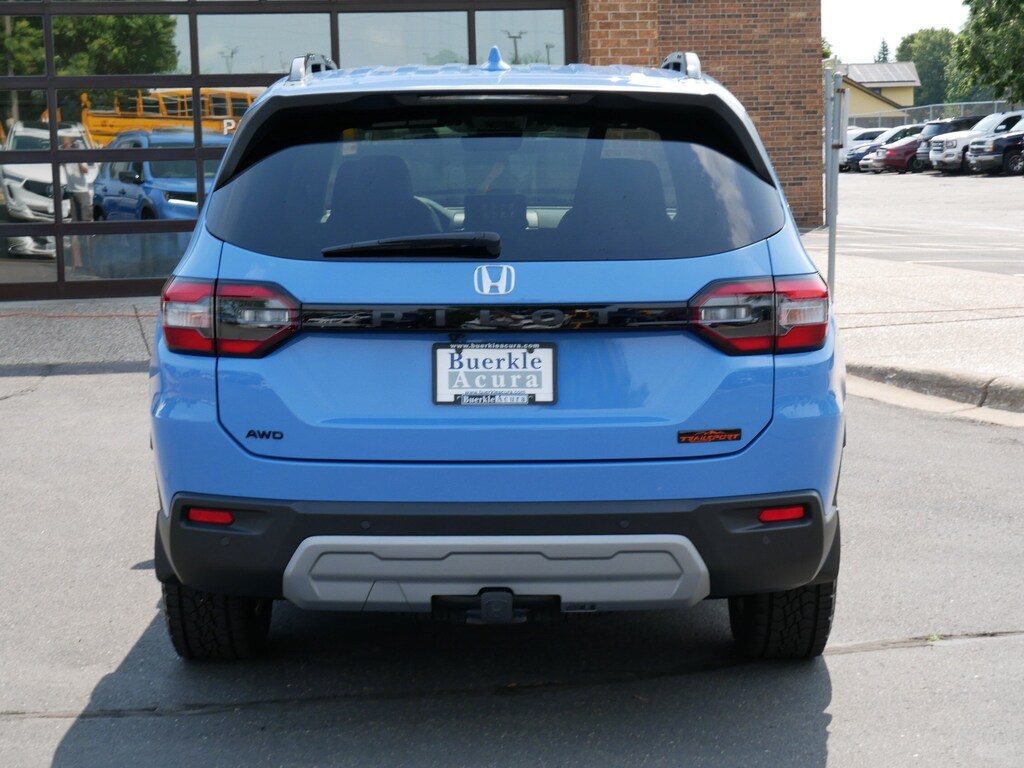 Used 2024 Honda Pilot TrailSport SUV