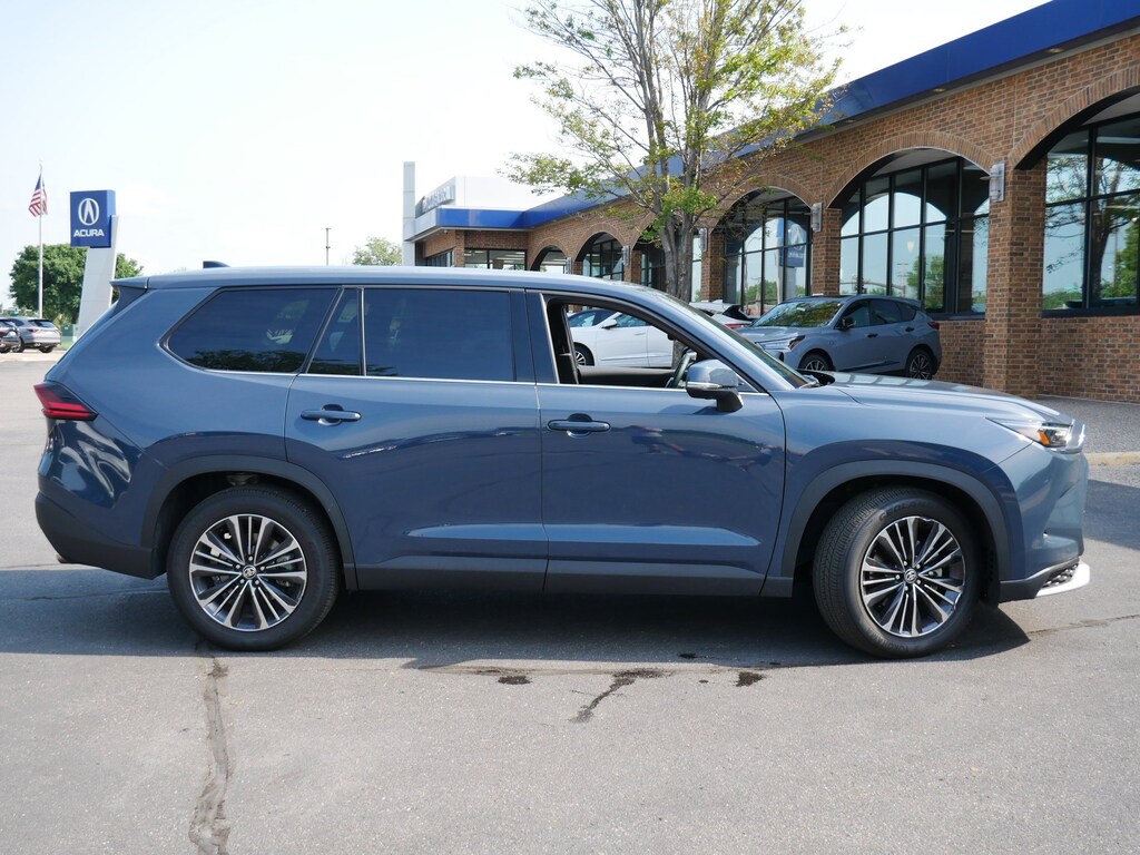 Used 2025 Toyota Grand Highlander Hybrid MAX Platinum SUV