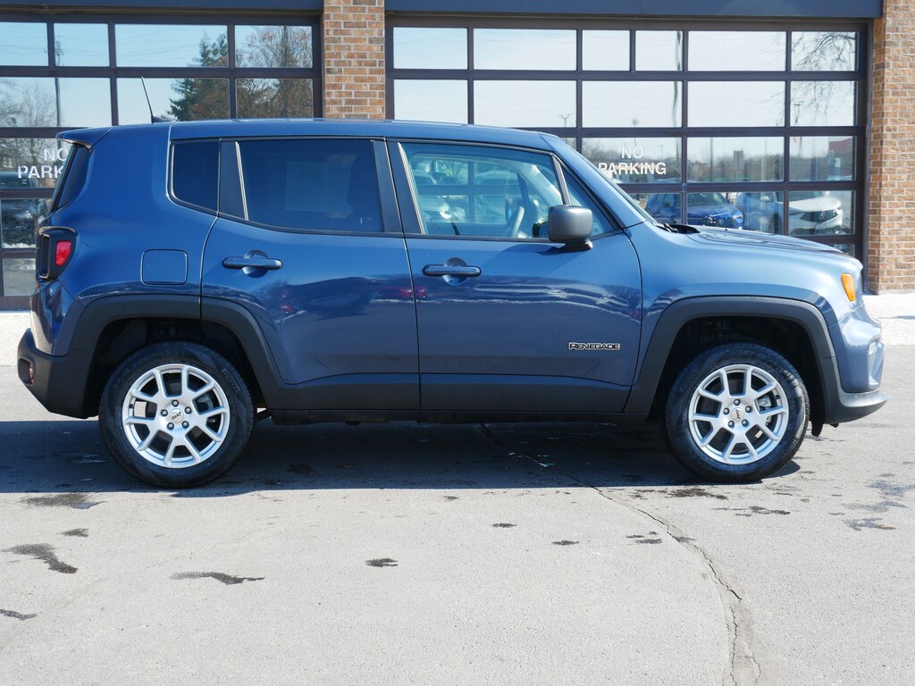 Used 2023 Jeep Renegade Latitude SUV