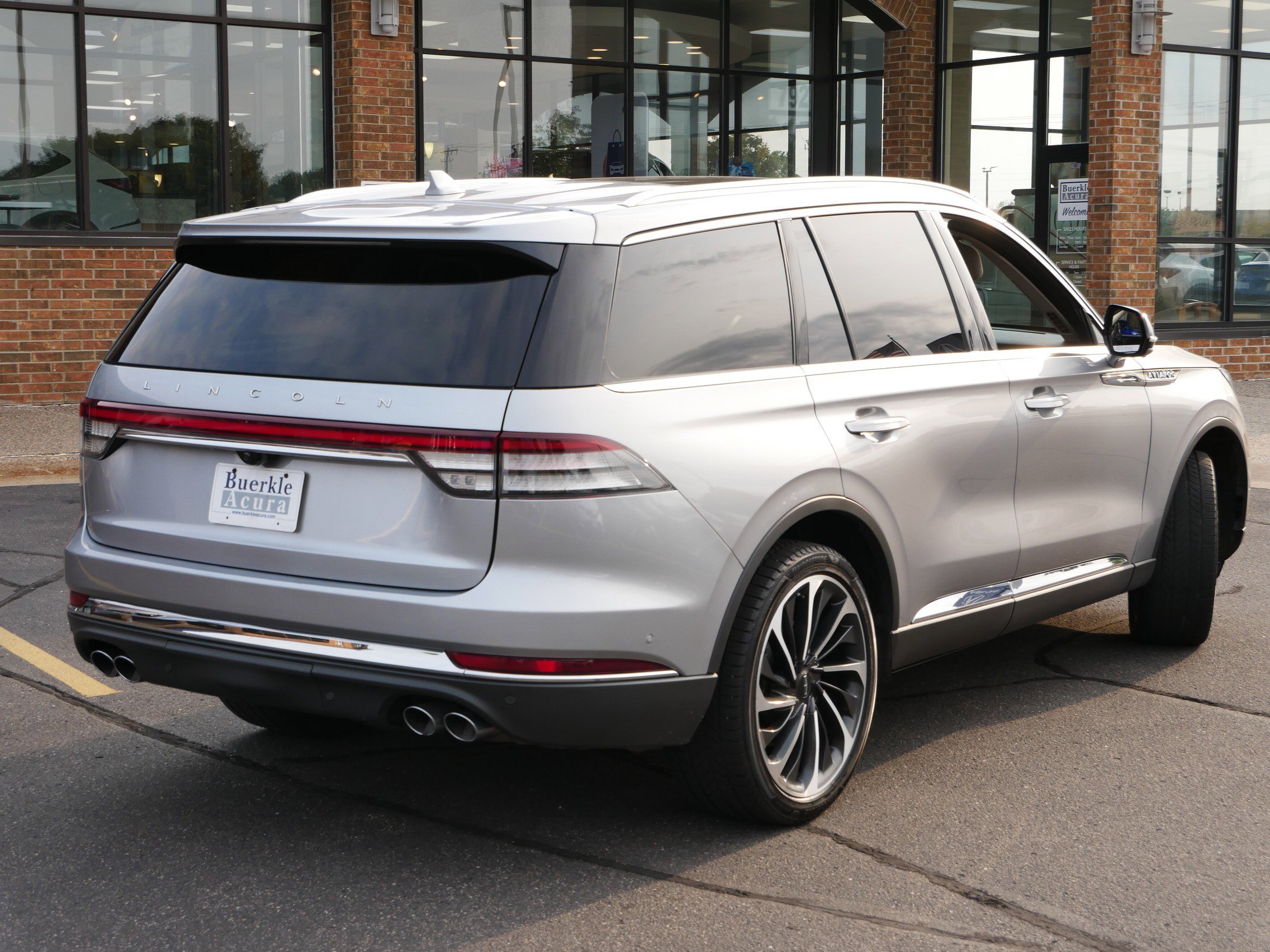 2020 Lincoln Aviator Reserve photo 2