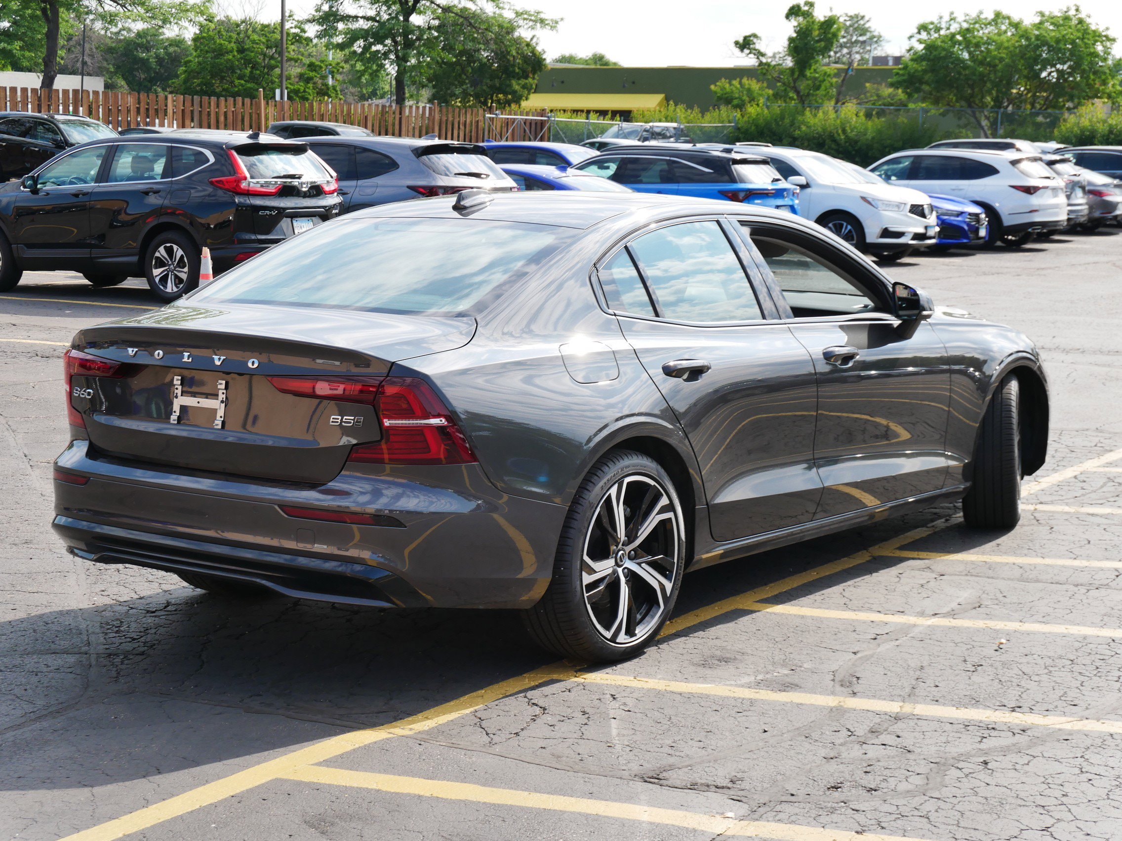 2025 Volvo S60 B5 Core photo 3