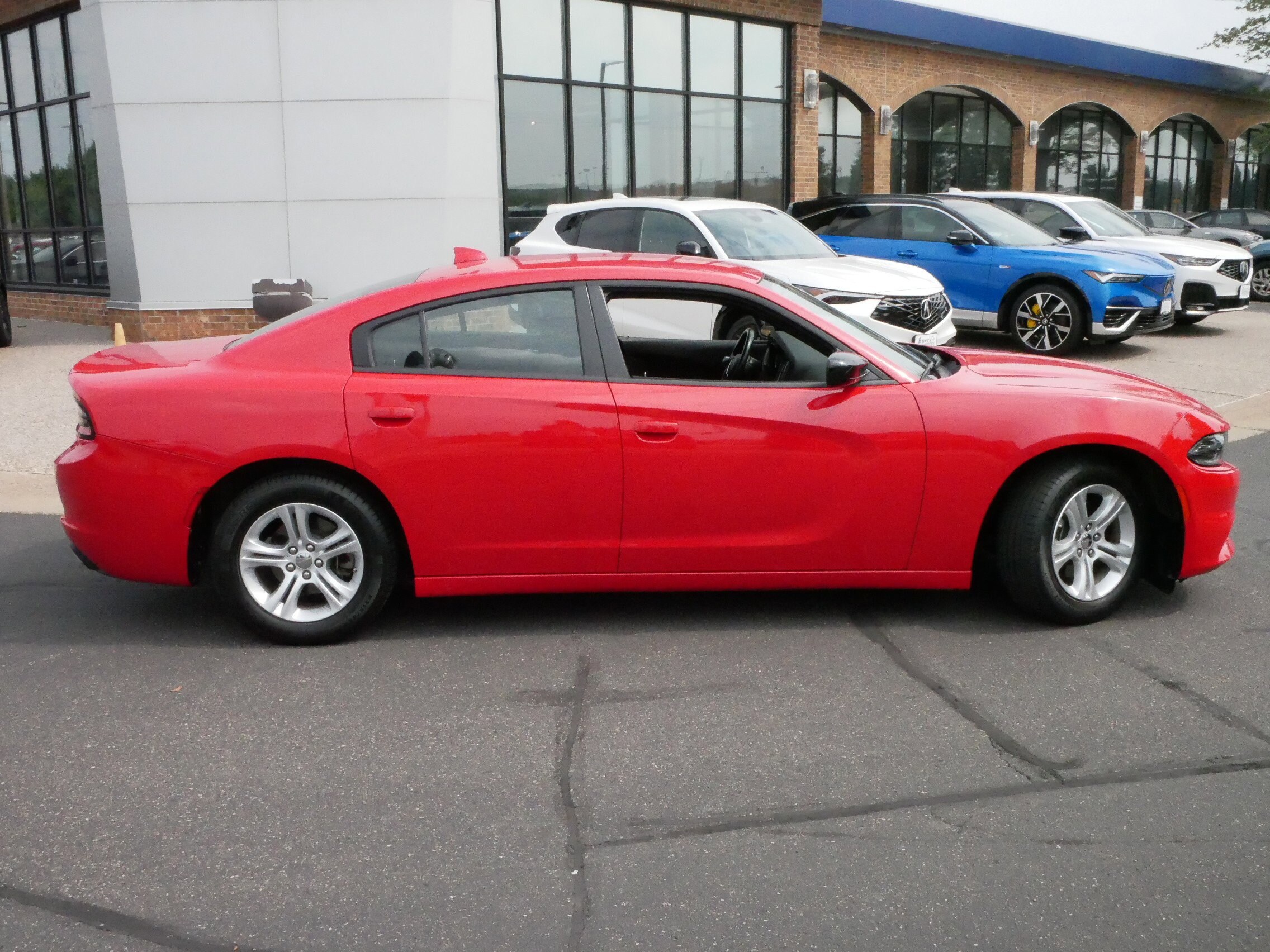2023 Dodge Charger SXT photo 2
