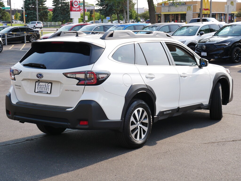 Used 2023 Subaru Outback Premium SUV