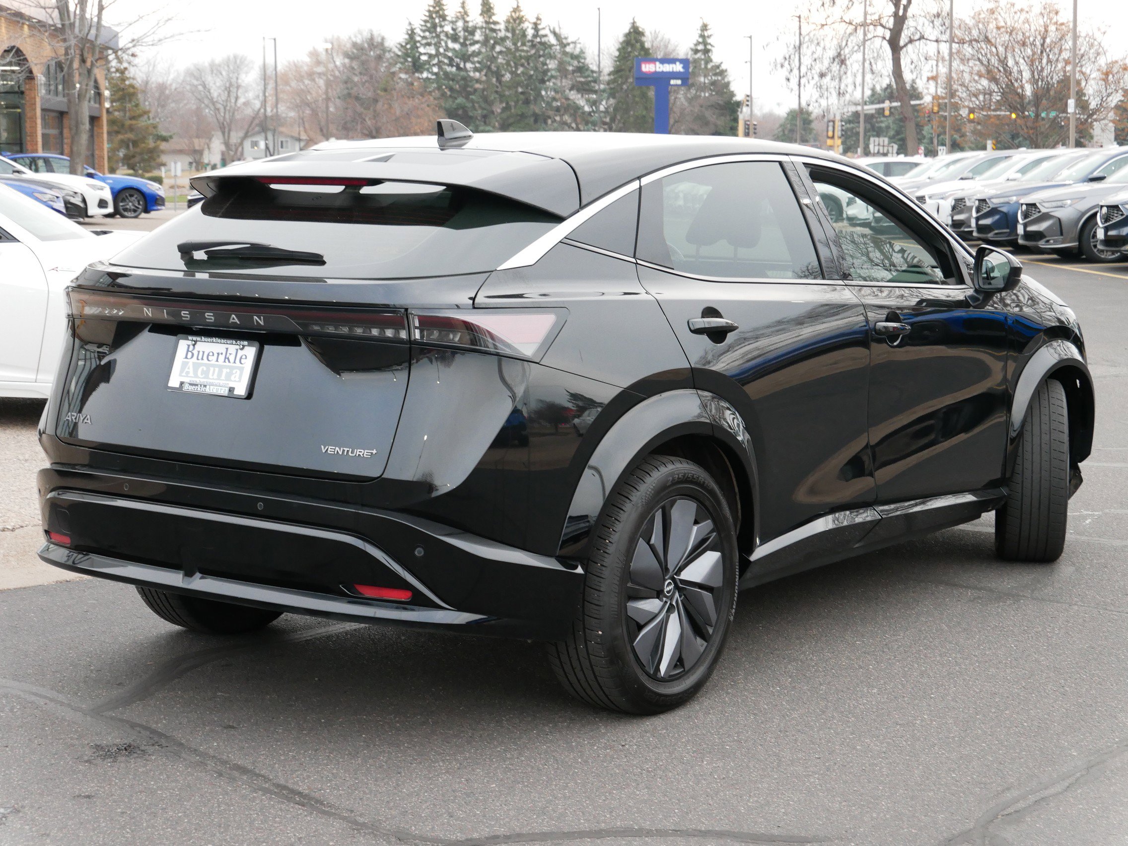 2023 Nissan ARIYA Venture photo 3